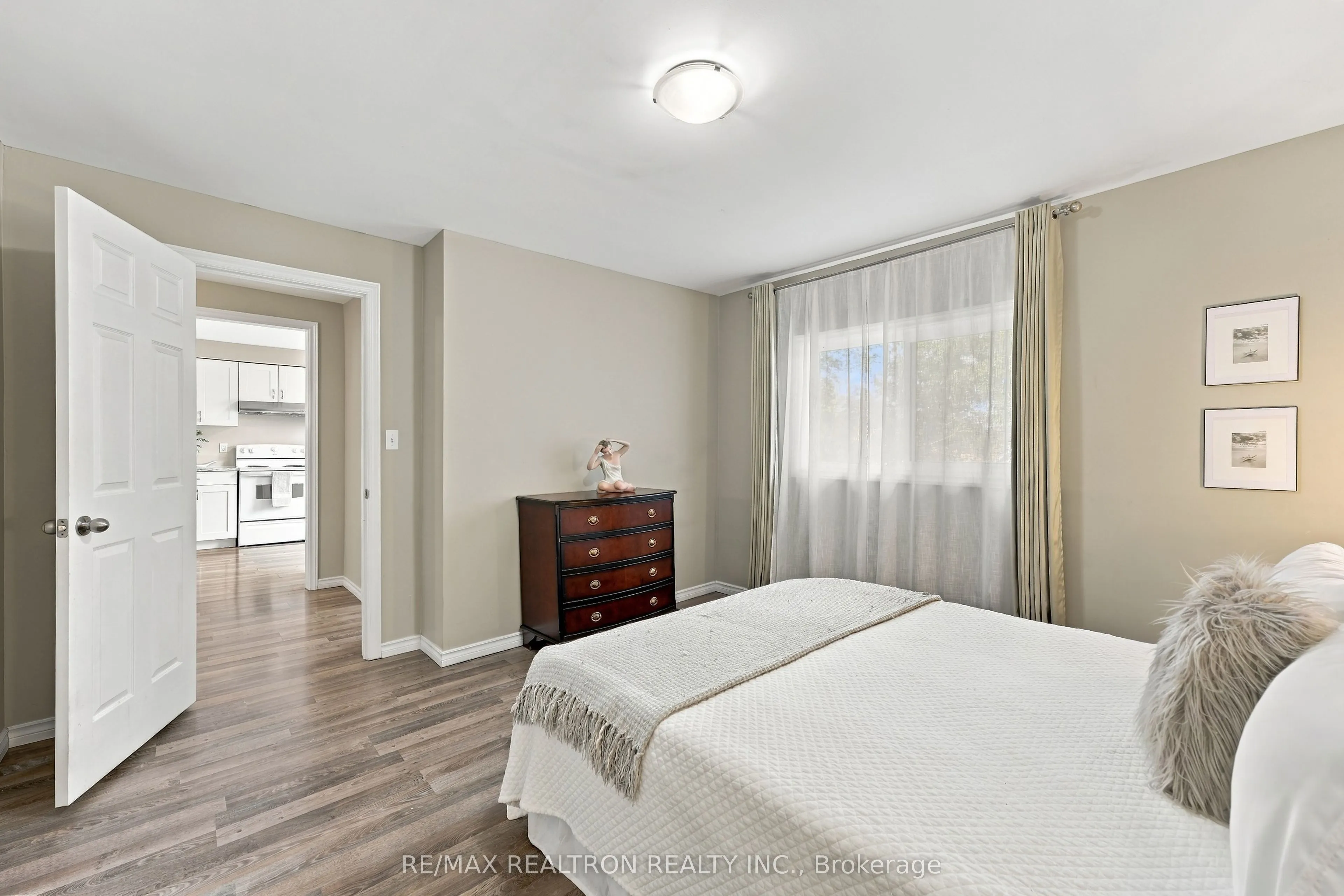 268 Kenwood Avenue