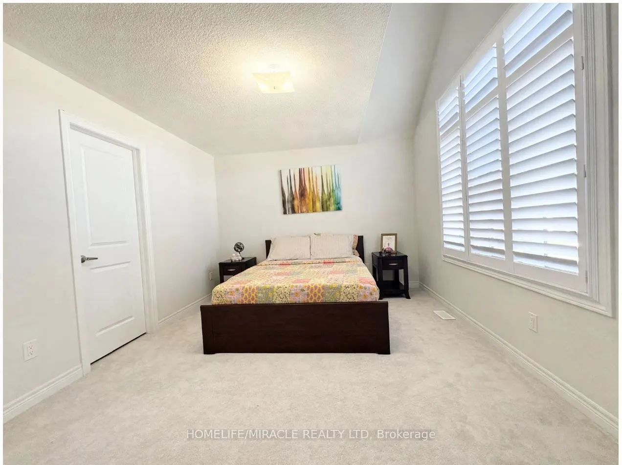 16 Sam Battaglia Crescent
