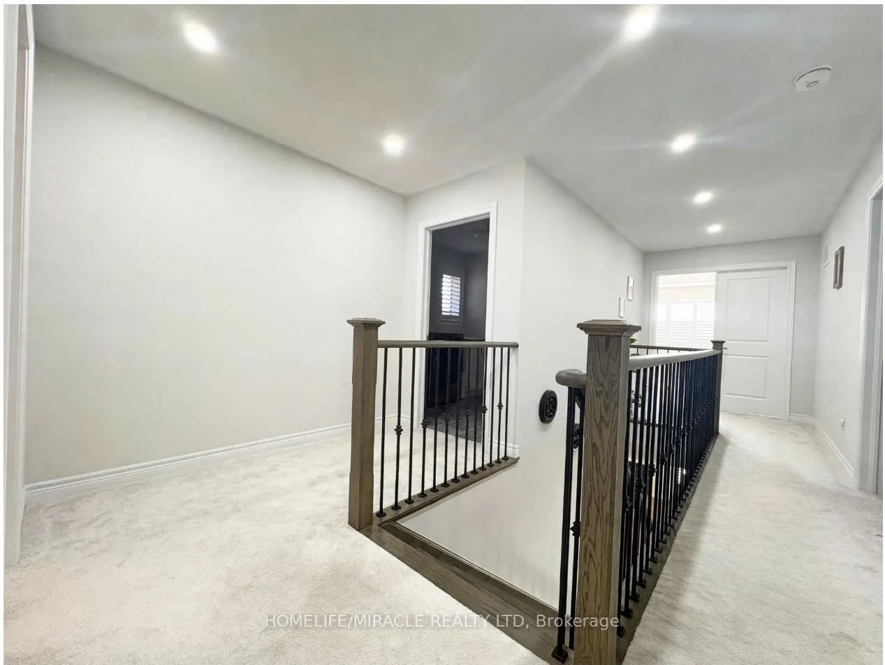 16 Sam Battaglia Crescent