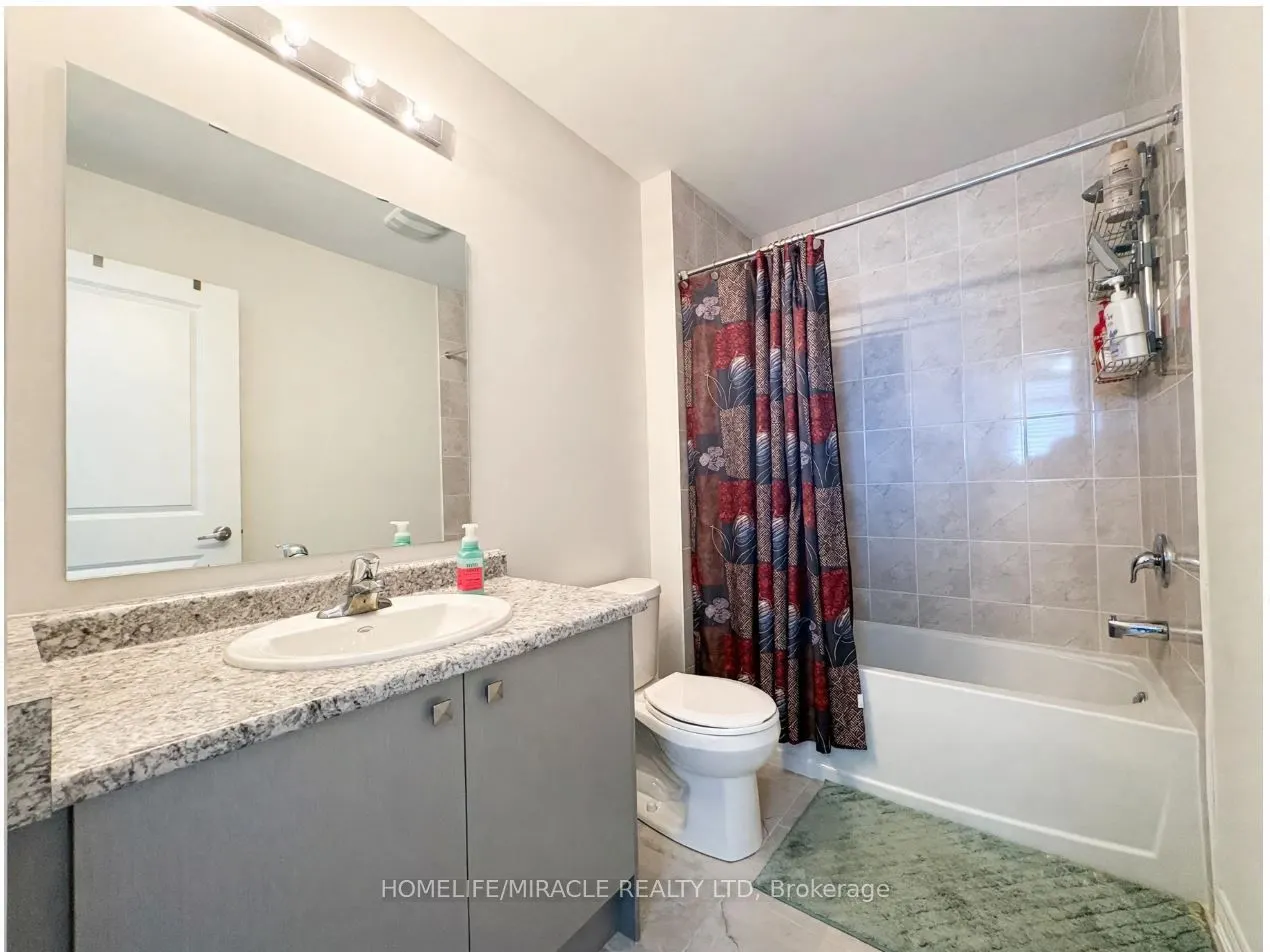 16 Sam Battaglia Crescent