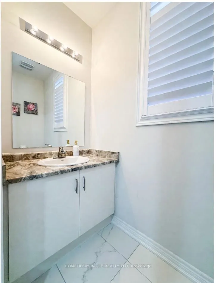 16 Sam Battaglia Crescent