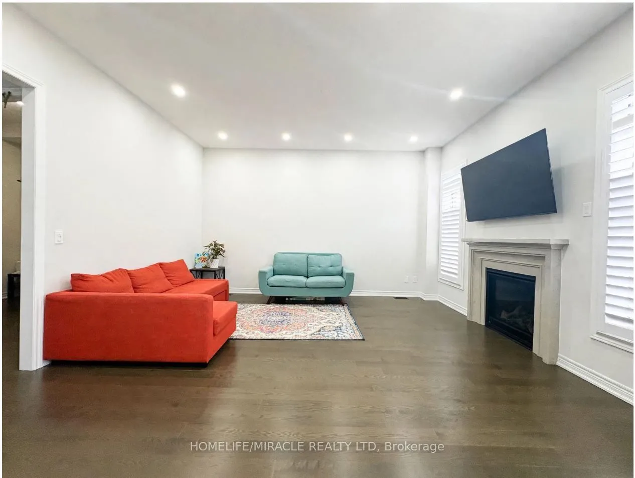 16 Sam Battaglia Crescent