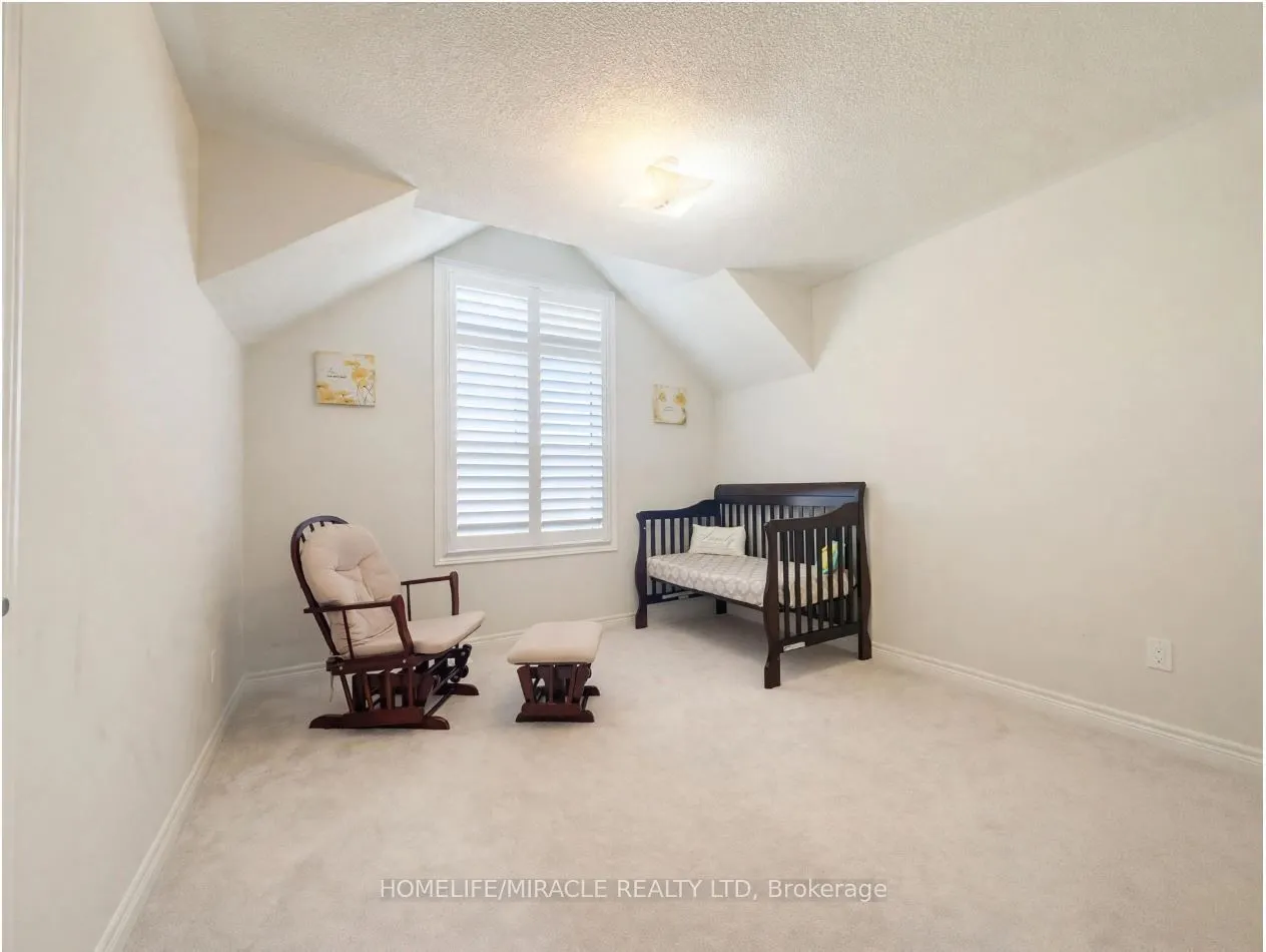 16 Sam Battaglia Crescent