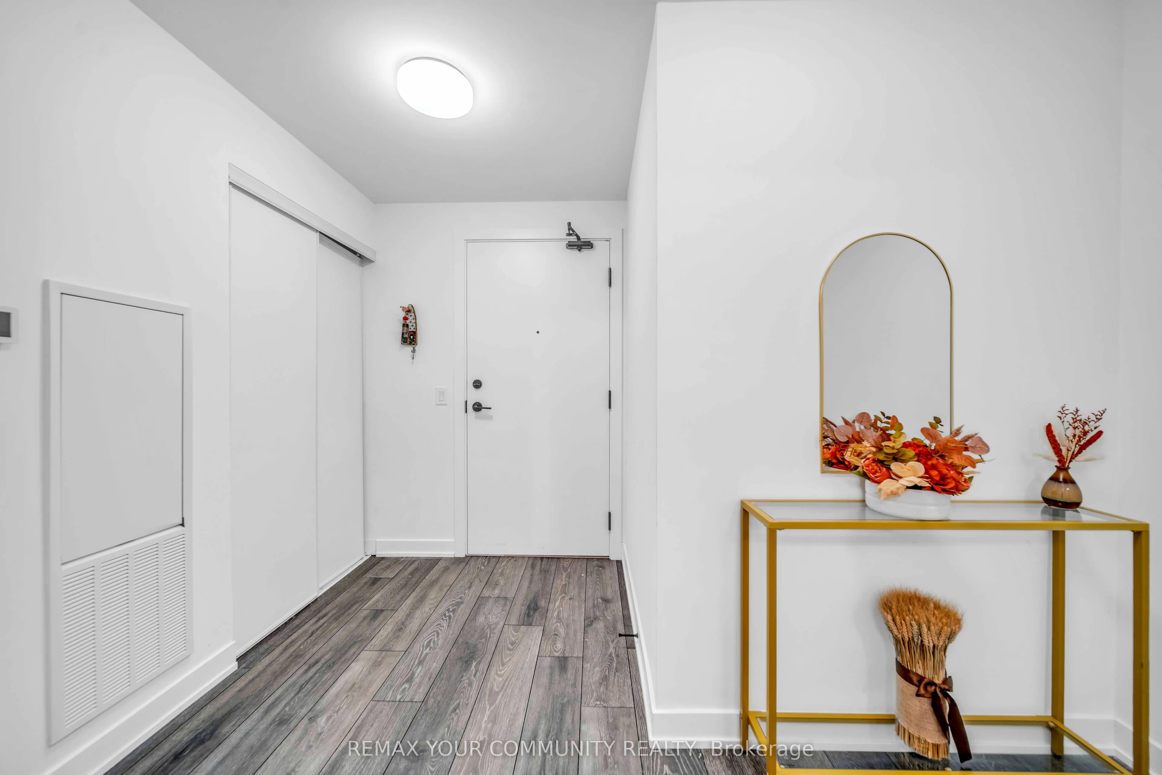 8888 Yonge Street #322