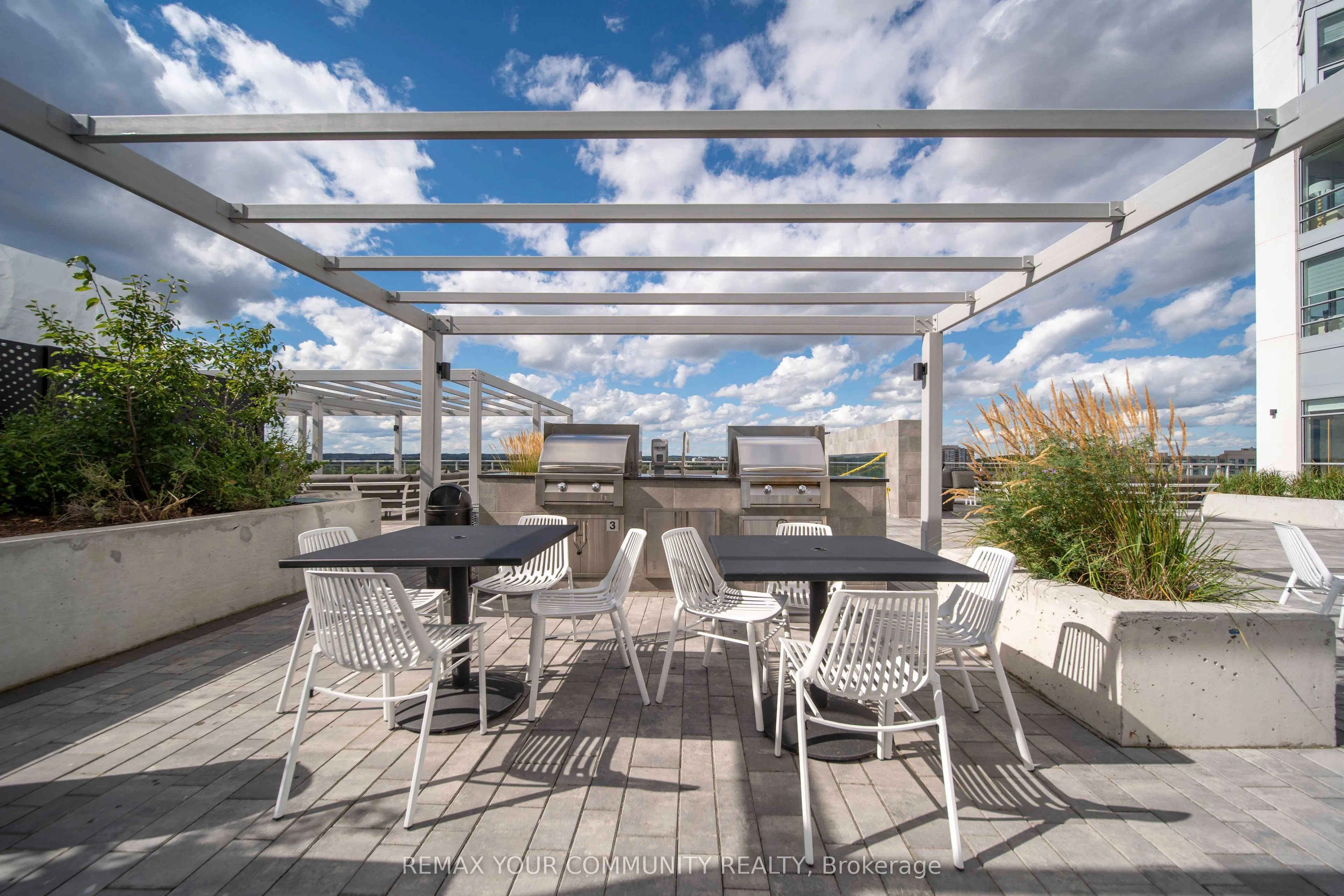 8888 Yonge Street #322