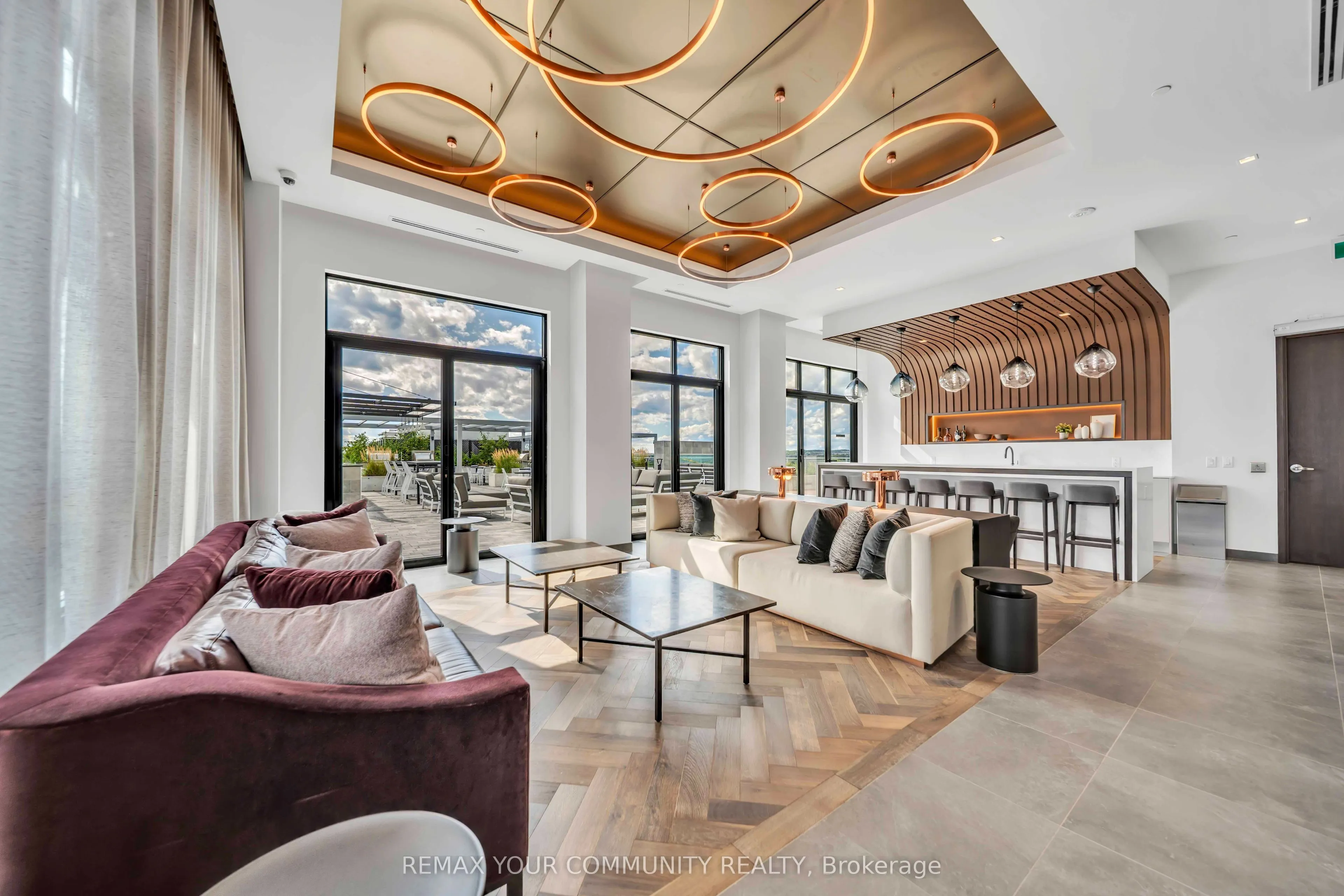 8888 Yonge Street #322