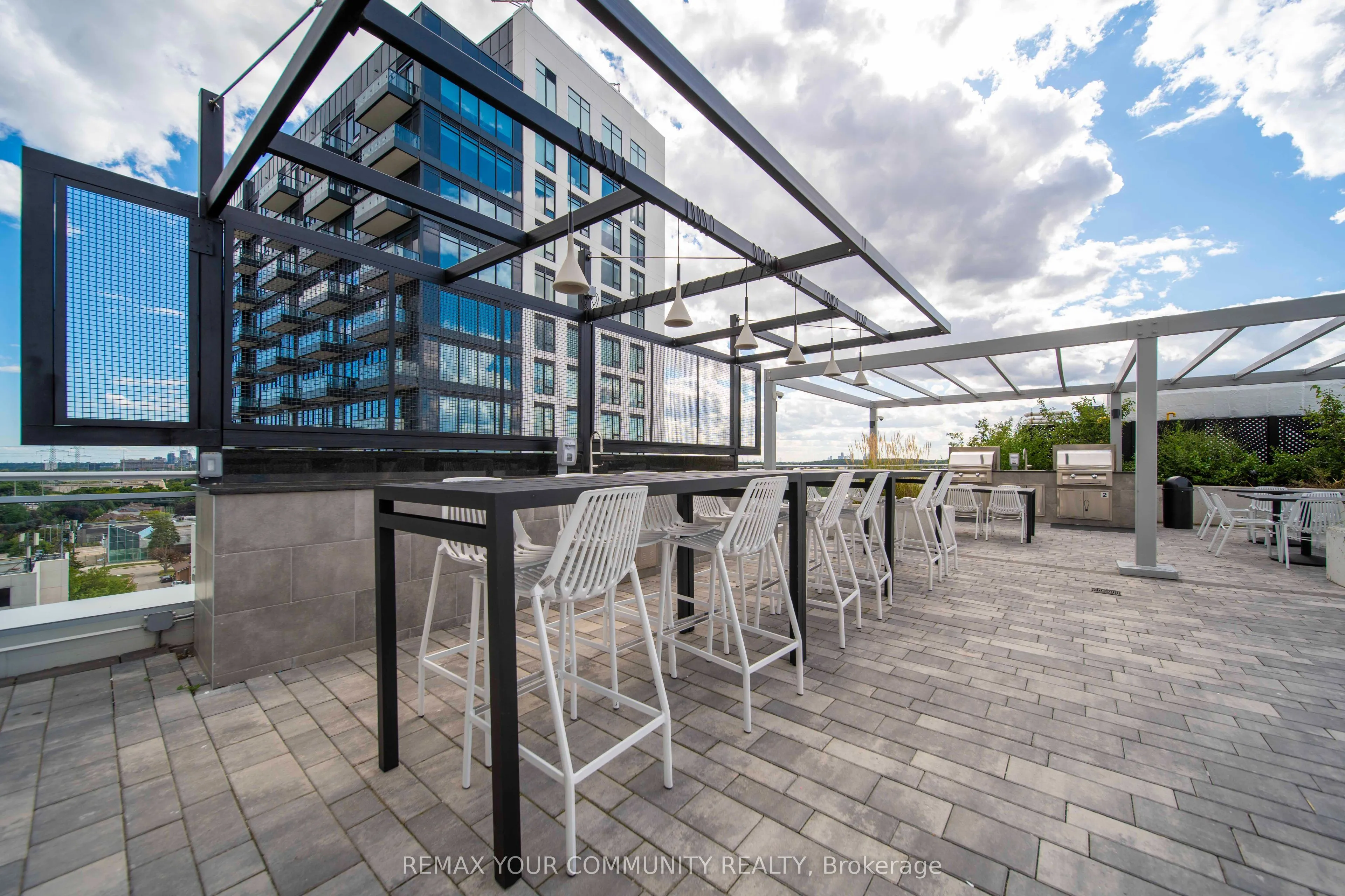 8888 Yonge Street #322