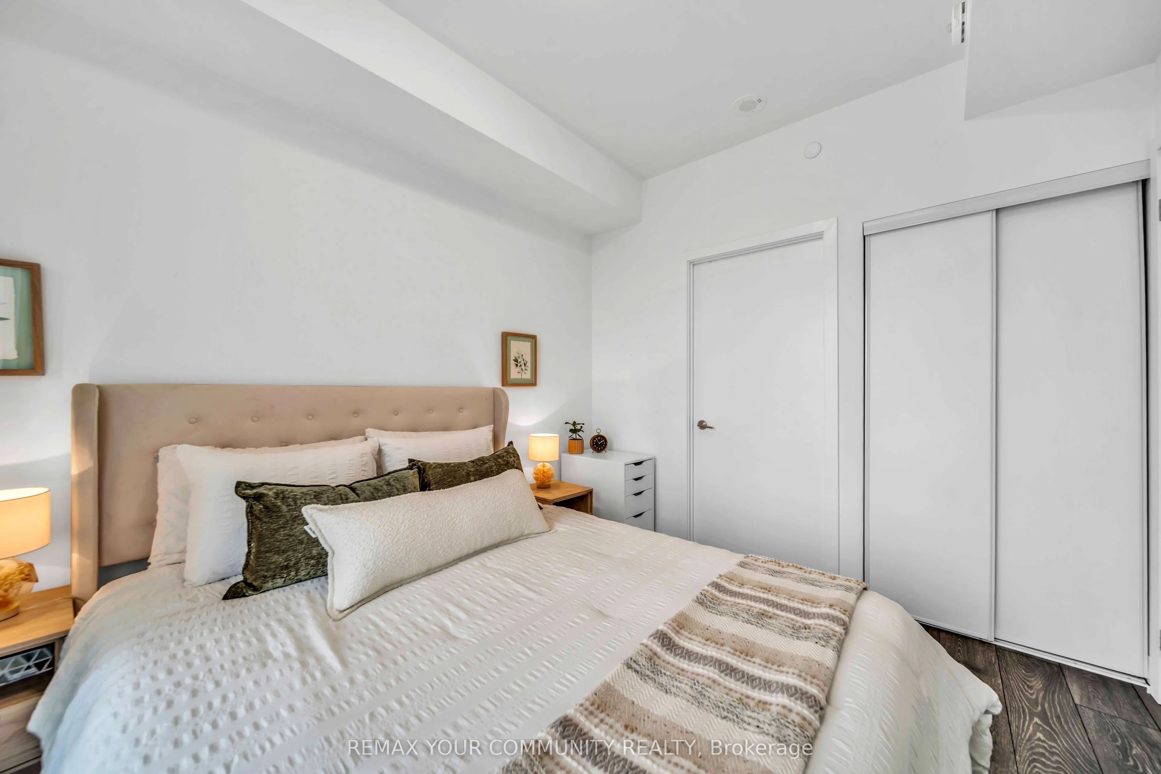 8888 Yonge Street #322