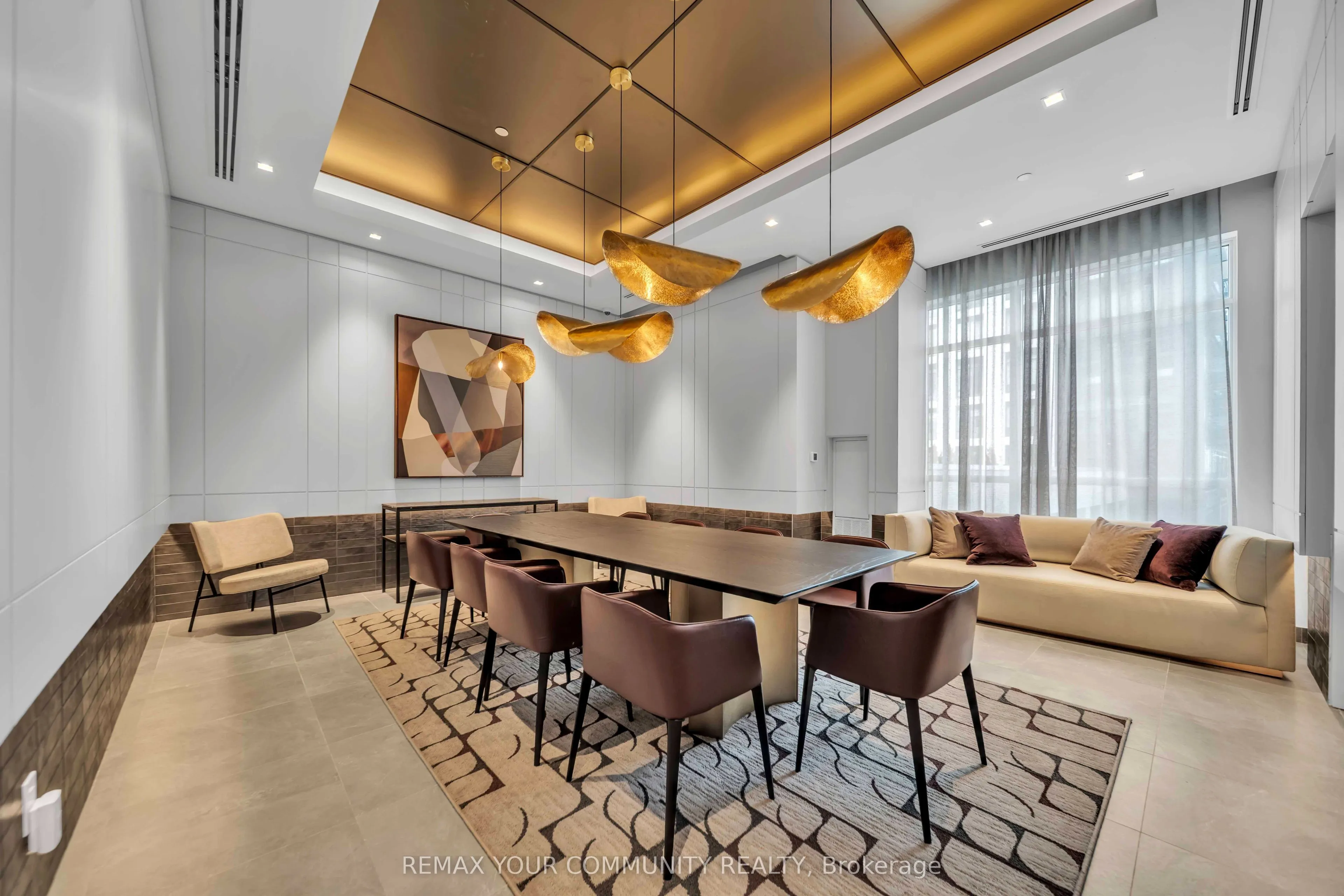 8888 Yonge Street #322