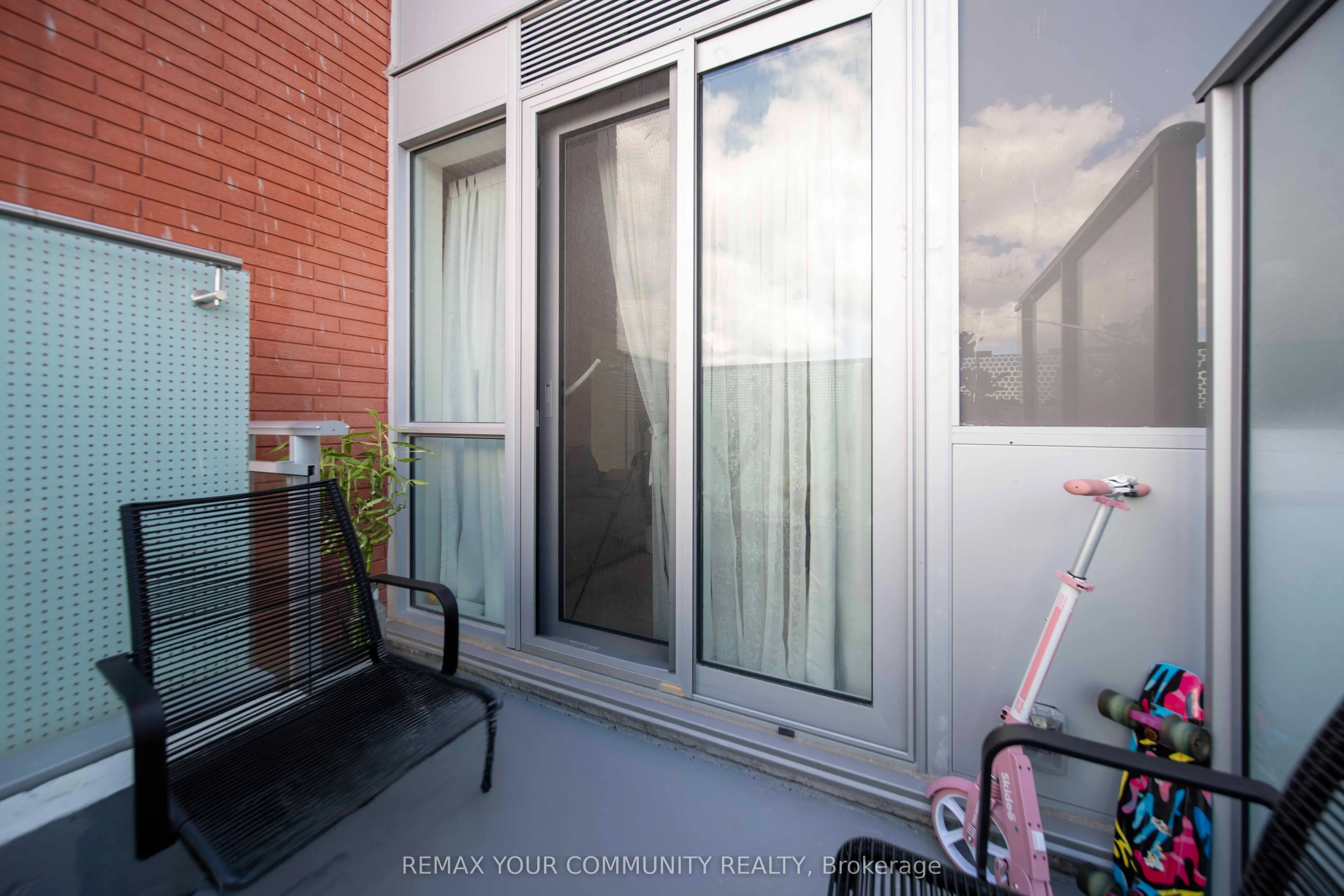 8888 Yonge Street #322
