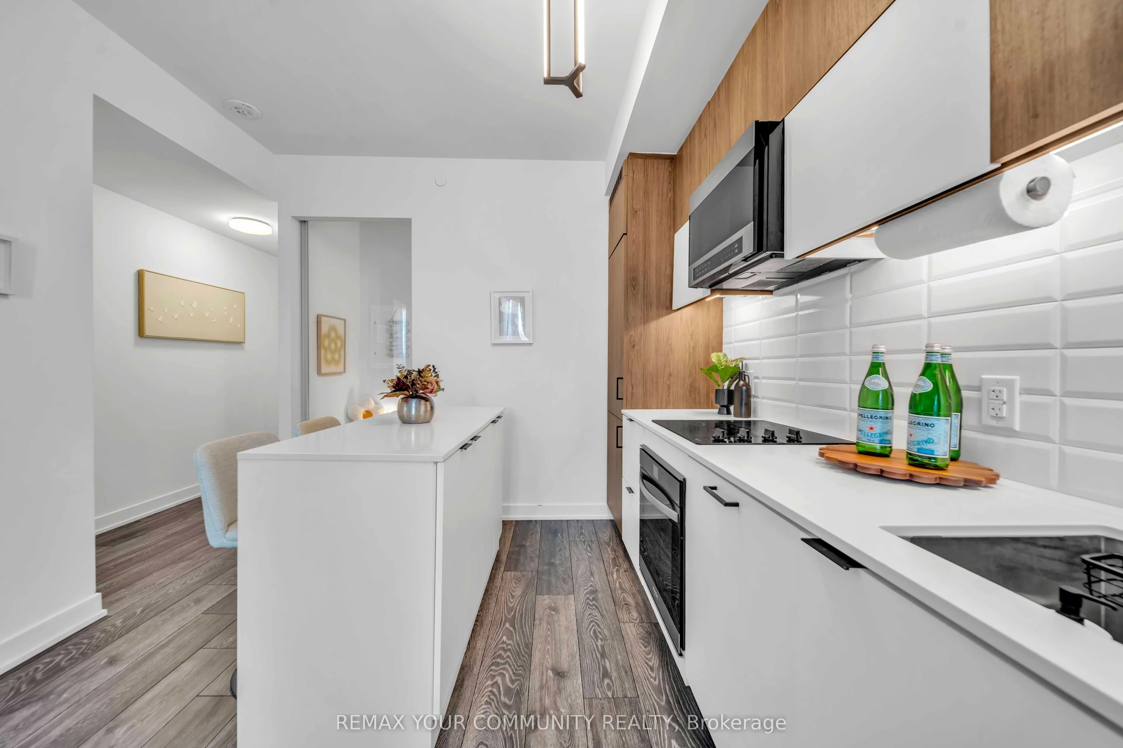 8888 Yonge Street #322