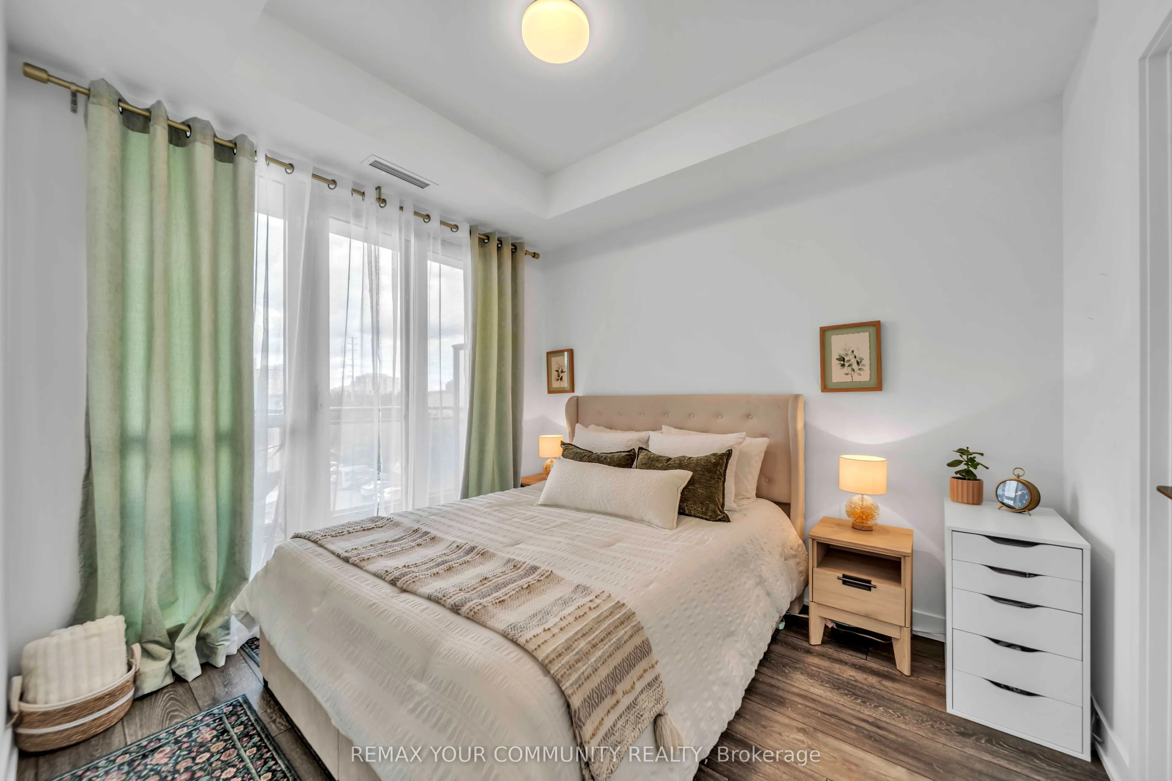 8888 Yonge Street #322