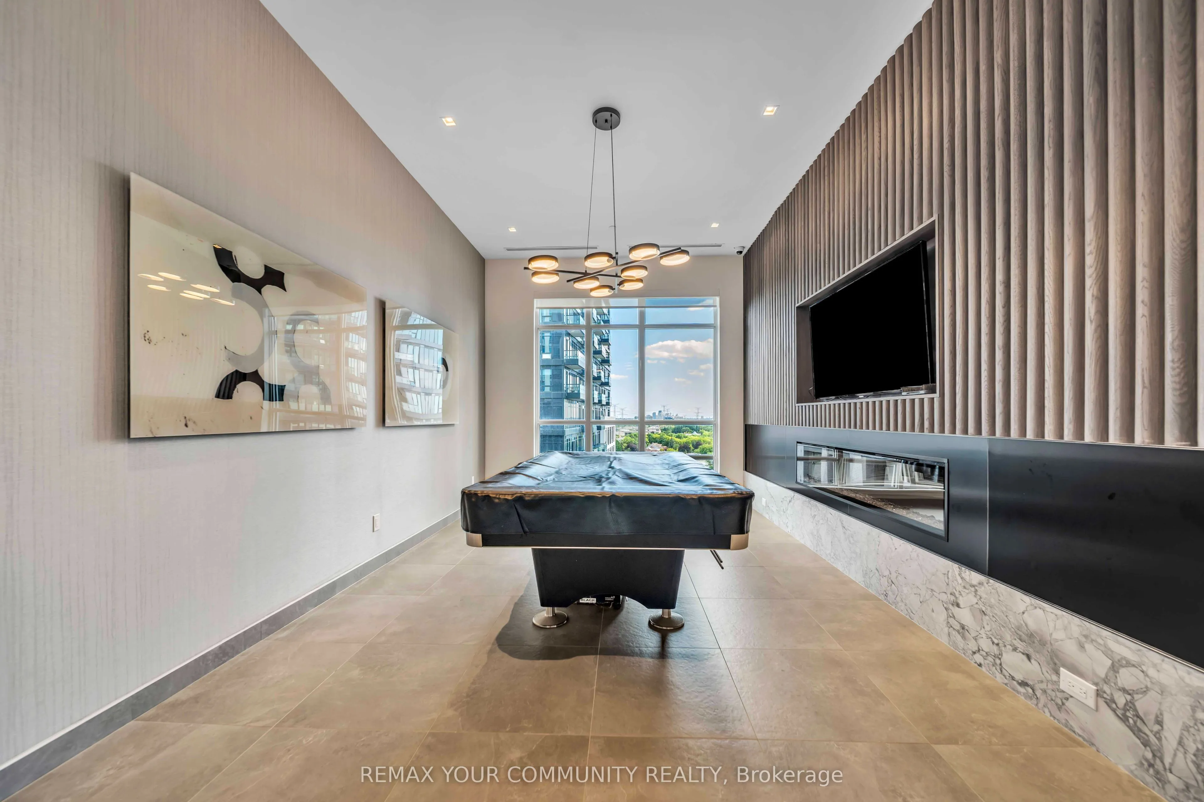 8888 Yonge Street #322