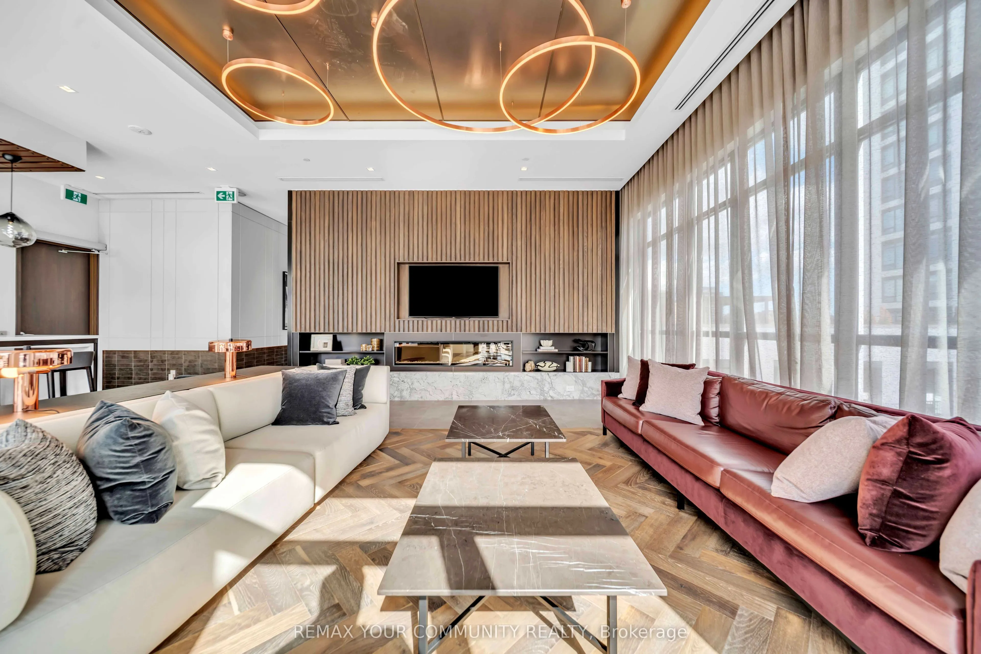 8888 Yonge Street #322