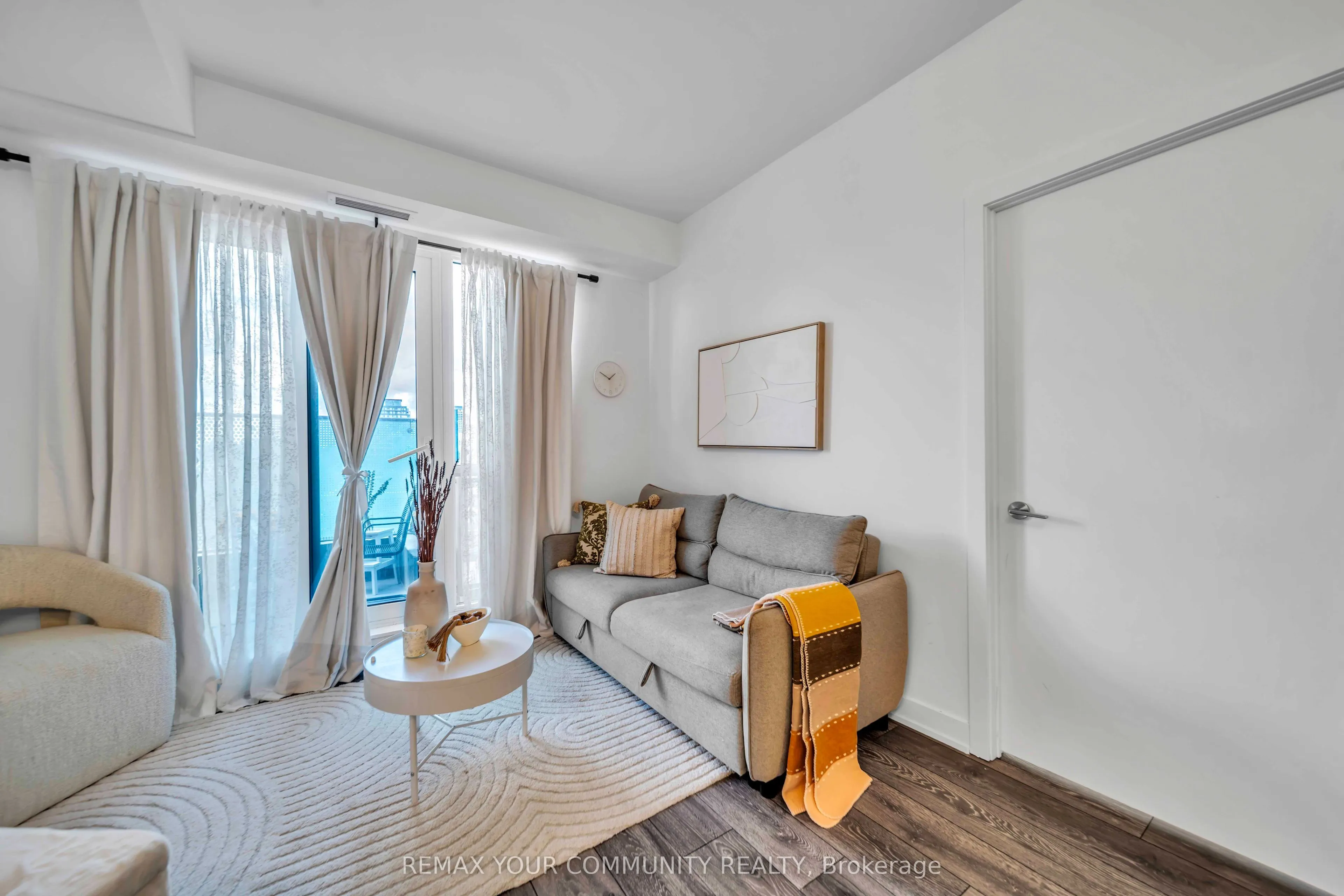 8888 Yonge Street #322