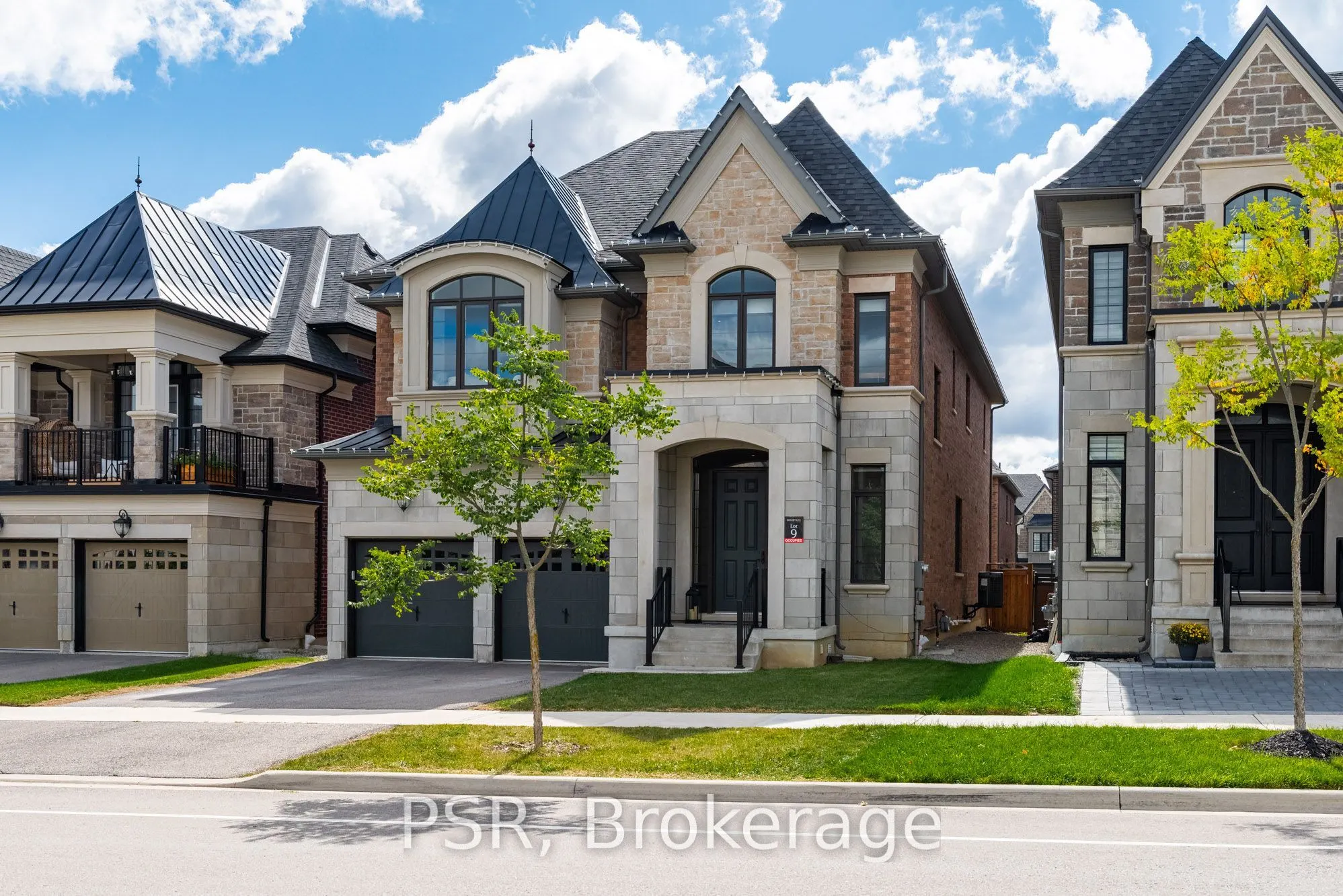 33 Pine Heights Drive