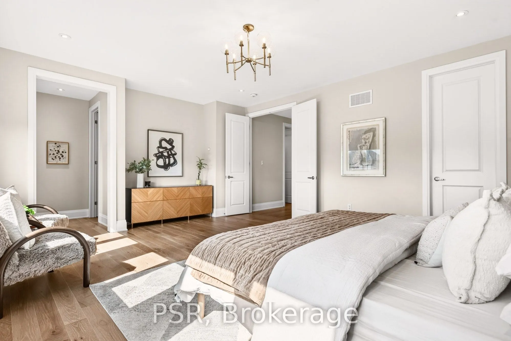 33 Pine Heights Drive