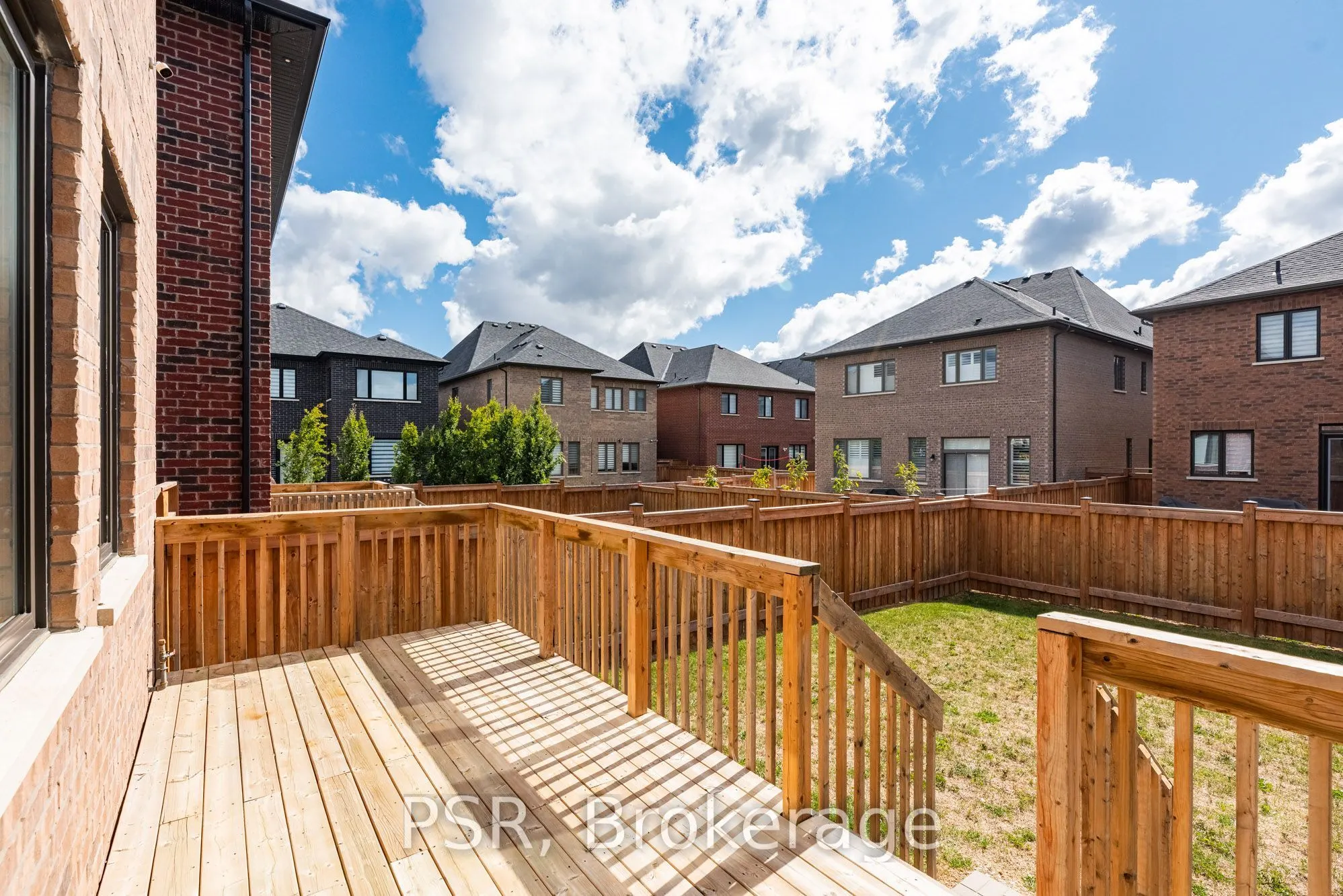 33 Pine Heights Drive