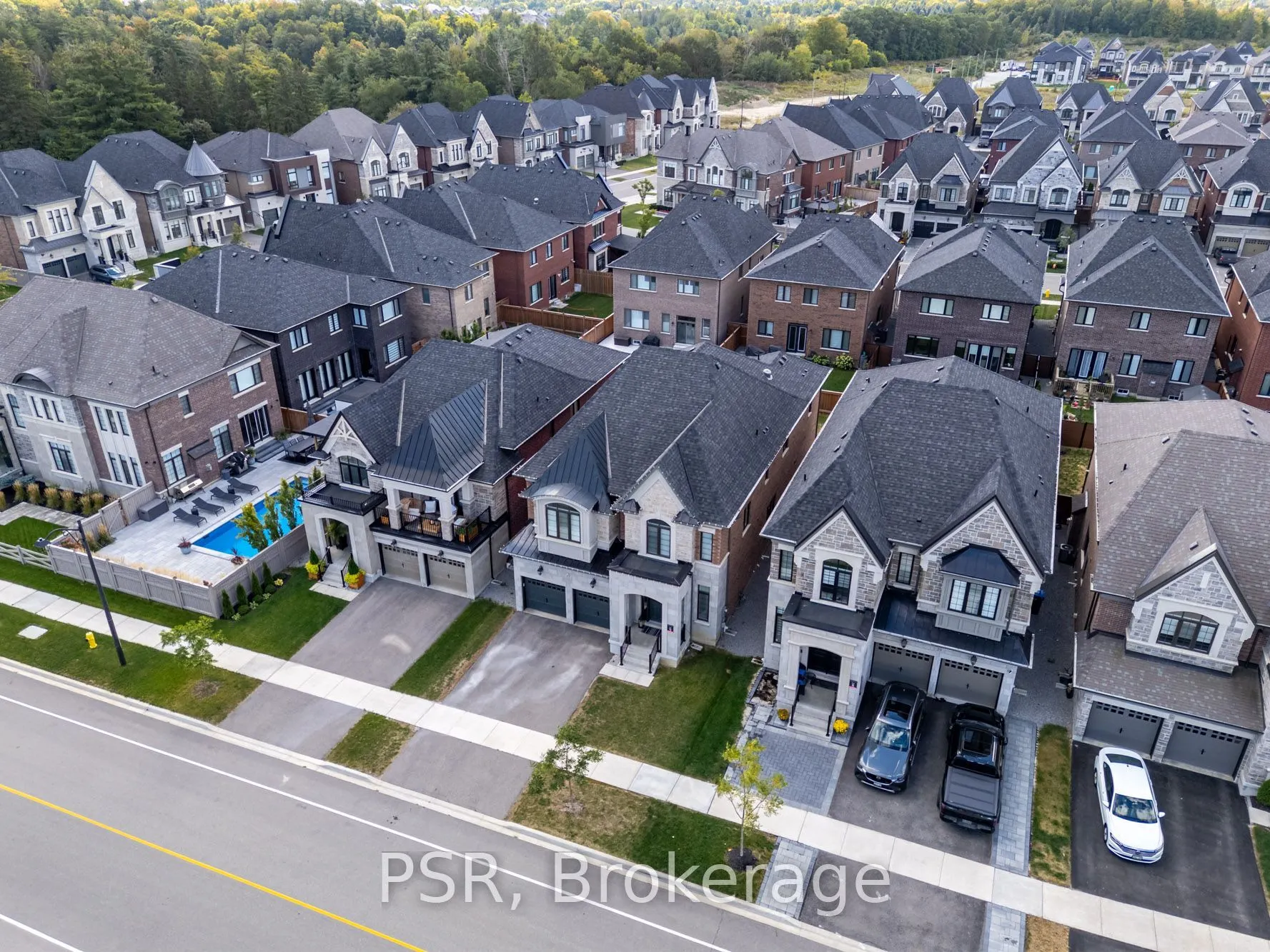 33 Pine Heights Drive