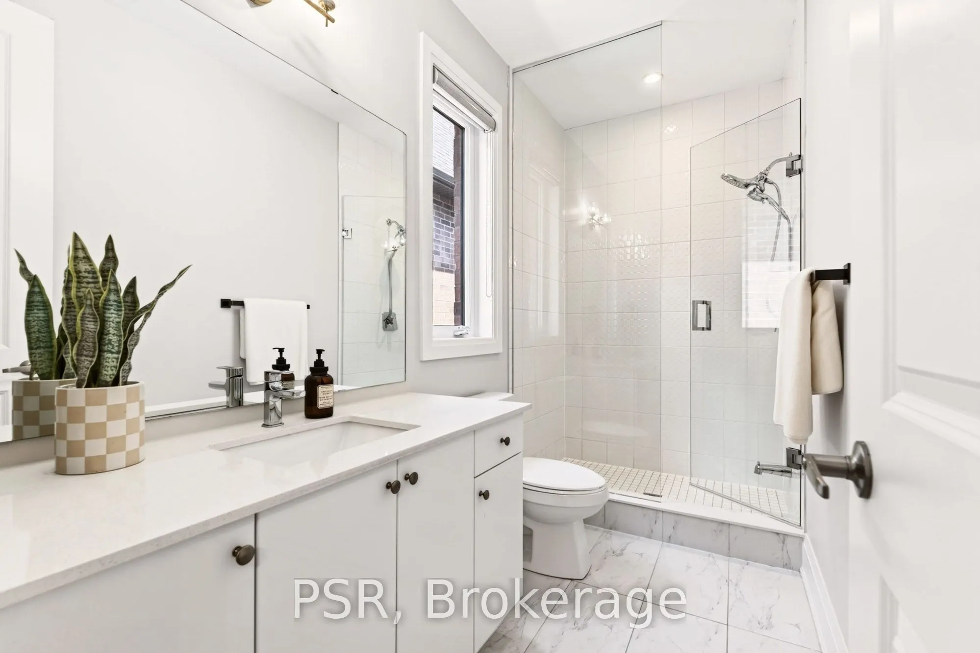 33 Pine Heights Drive