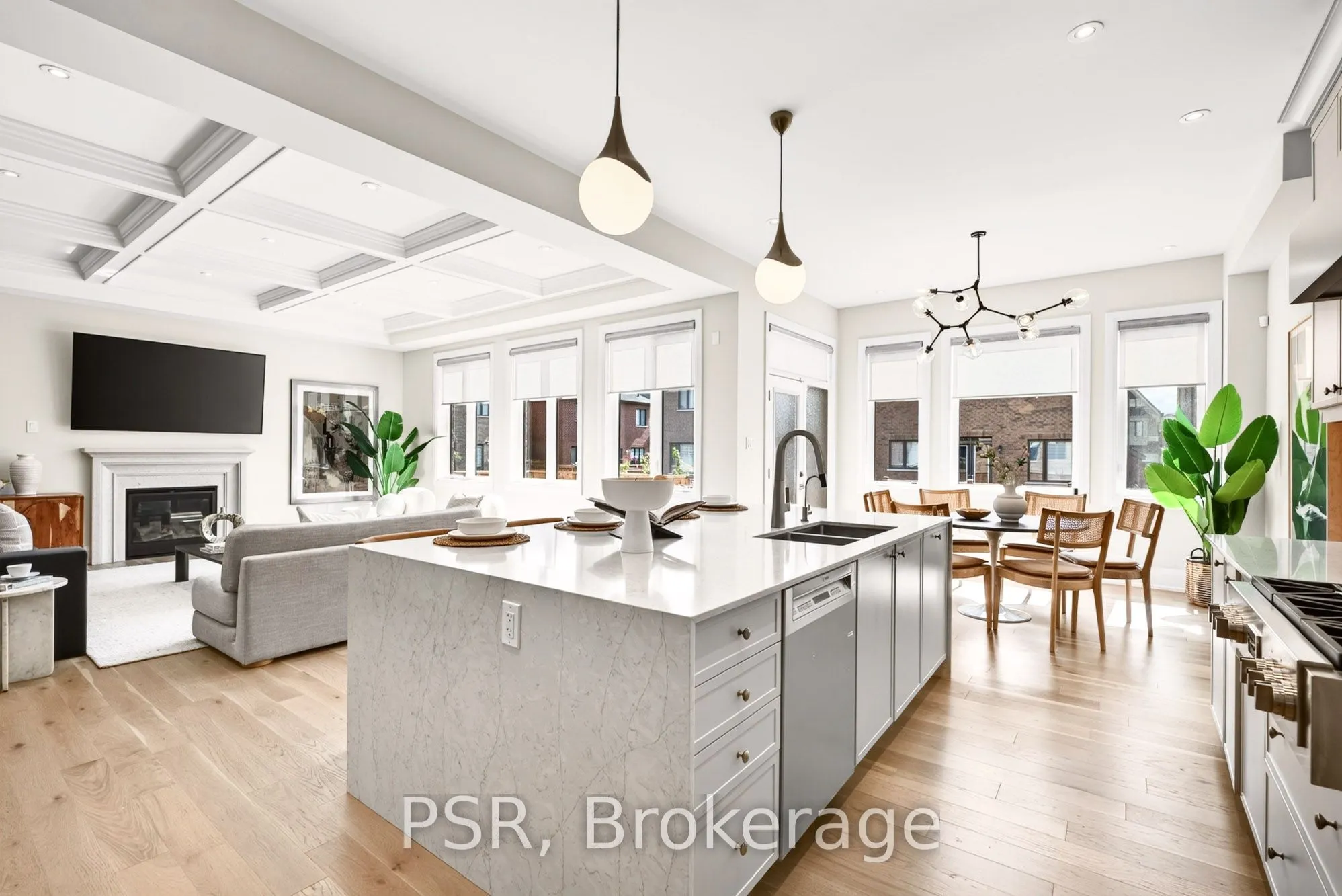 33 Pine Heights Drive