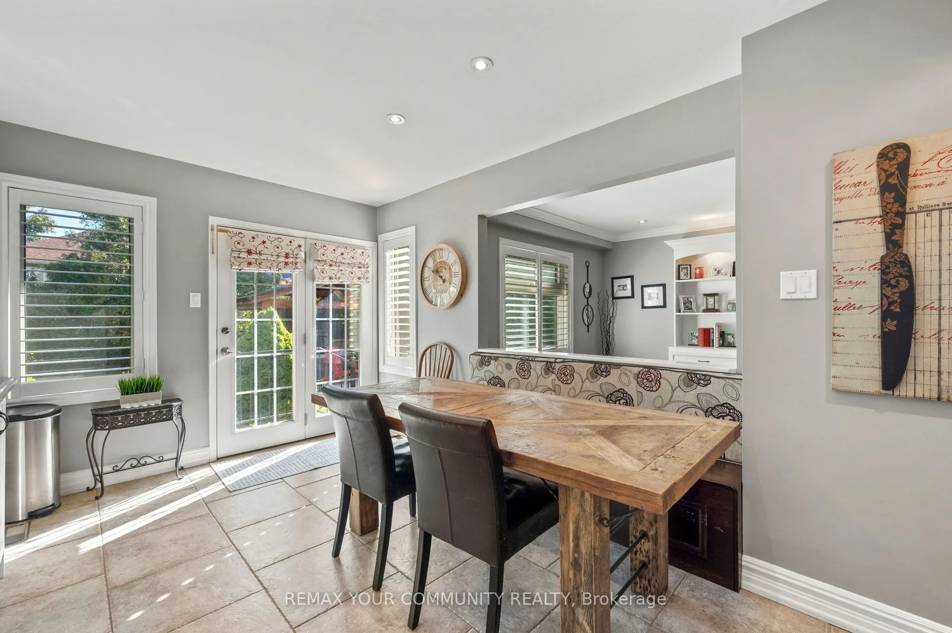 25 Albery Crescent