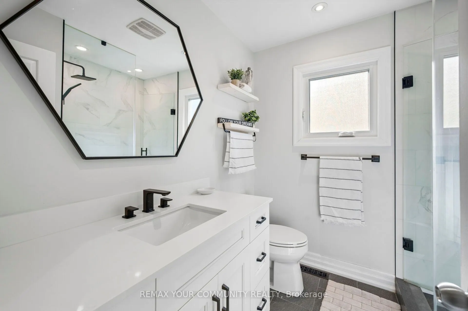 25 Albery Crescent