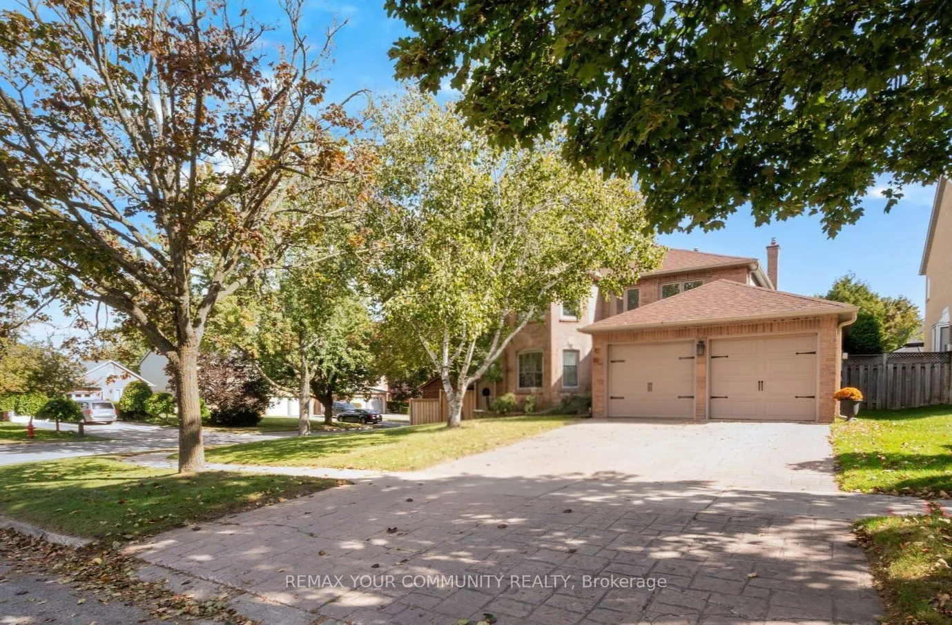 25 Albery Crescent