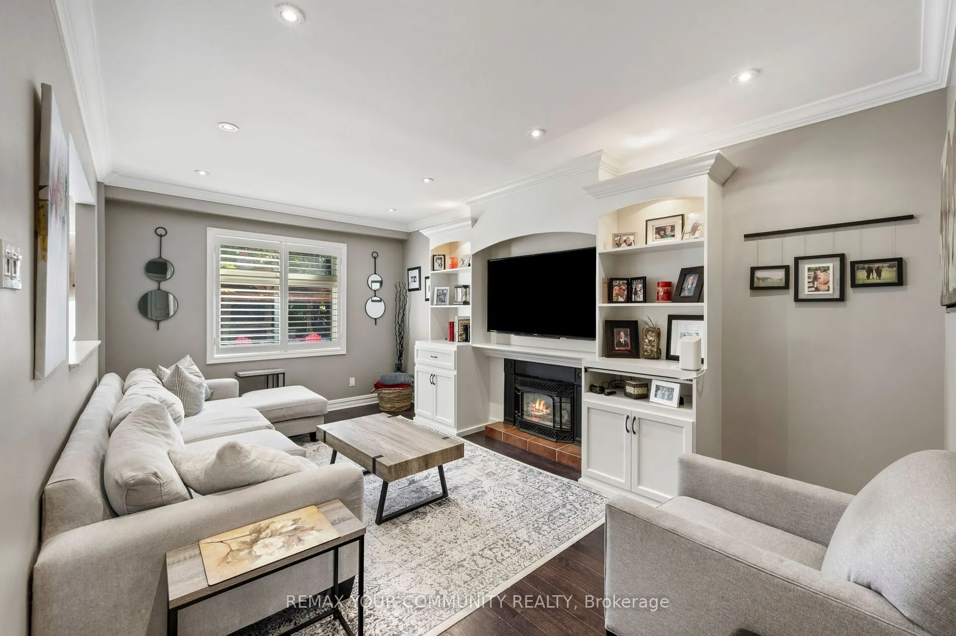 25 Albery Crescent