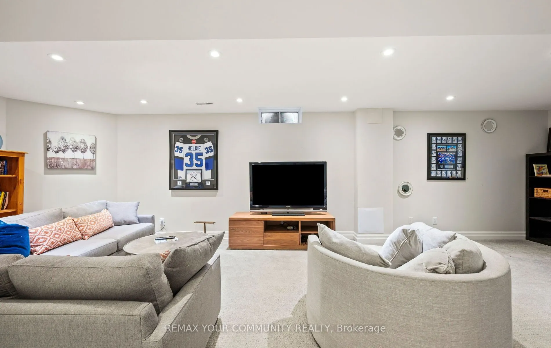25 Albery Crescent