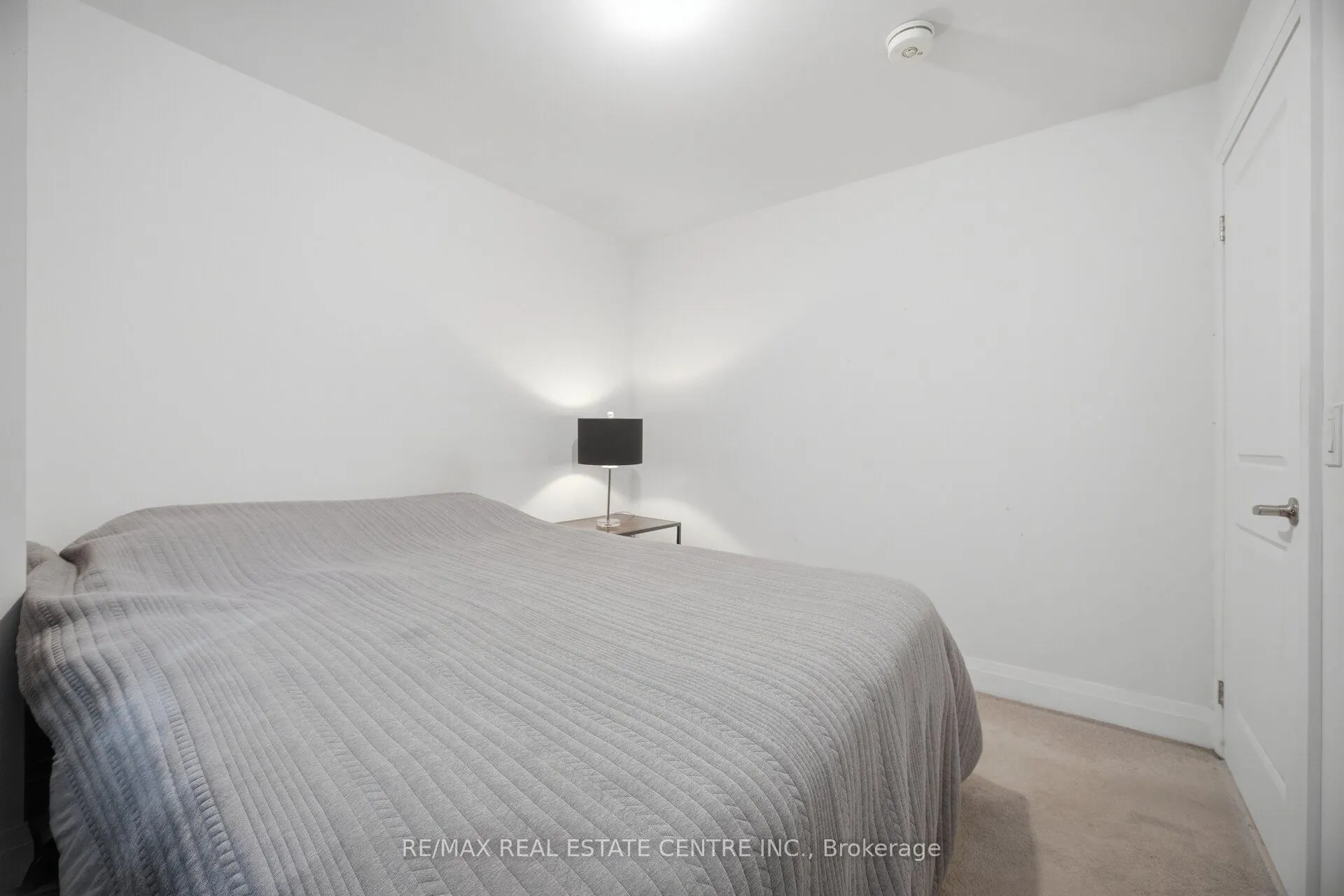 5279 Highway 7 #1402