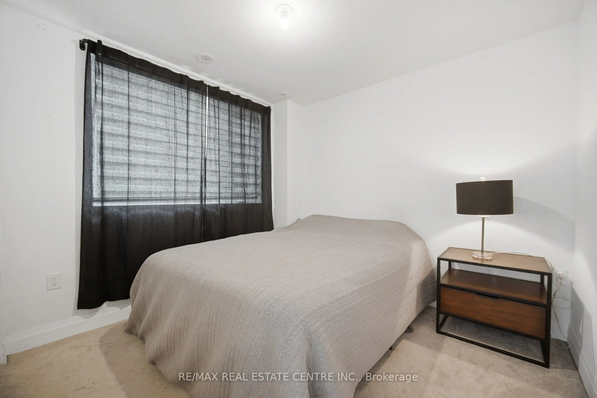 5279 Highway 7 #1402
