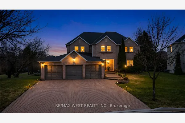 93 Fern Valley Crescent