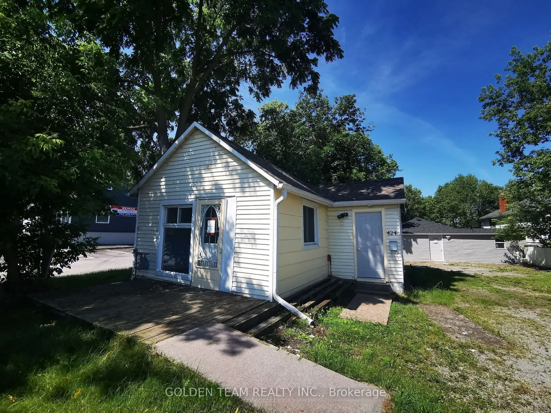 424 The Queensway S