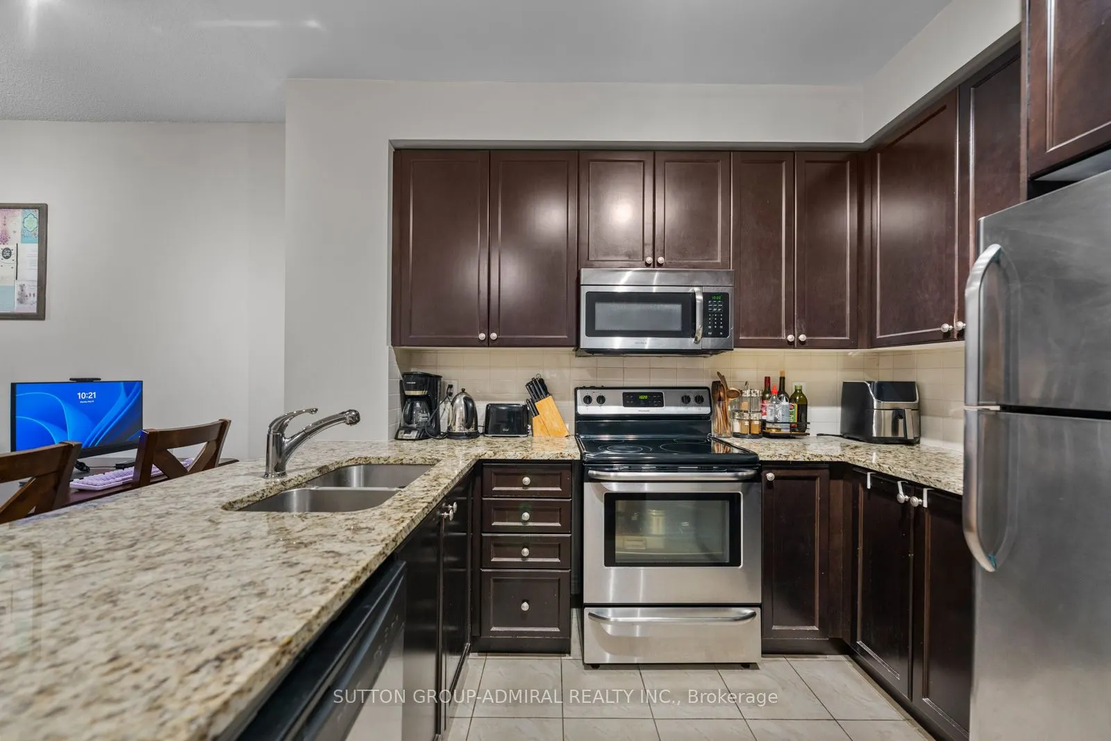 9255 Jane Street #215