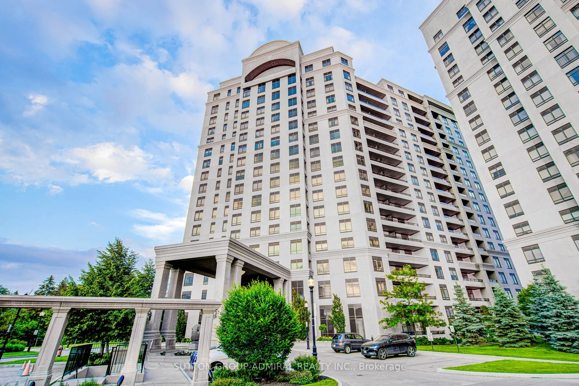 9255 Jane Street #215