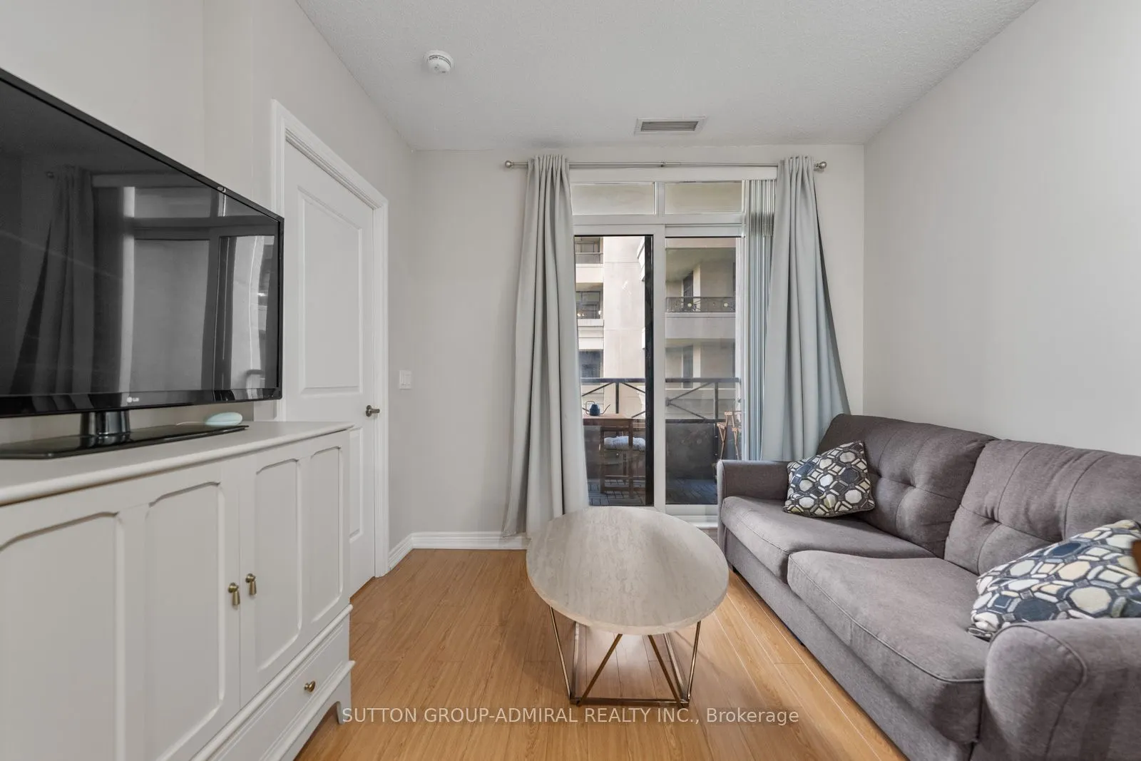 9255 Jane Street #215