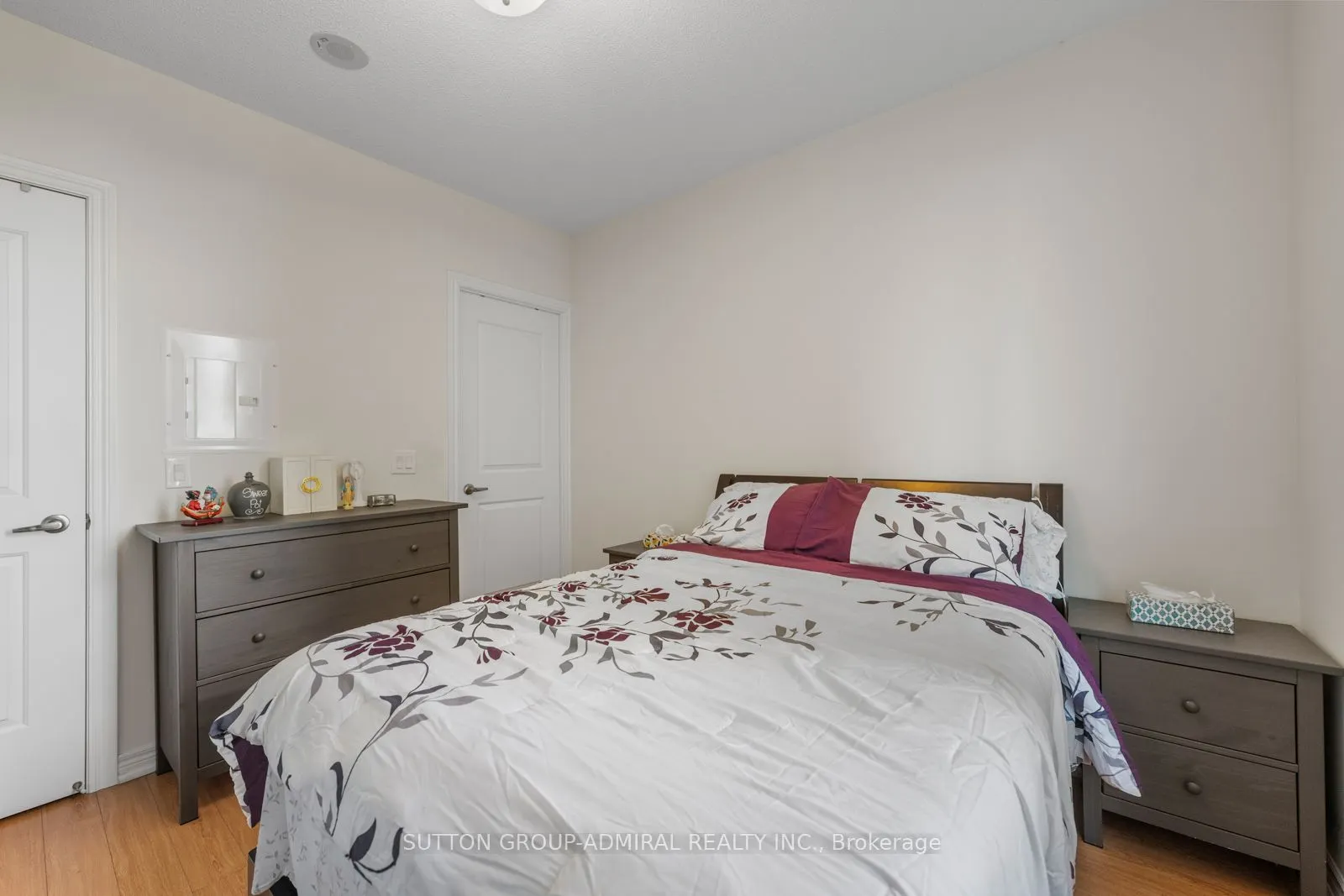 9255 Jane Street #215
