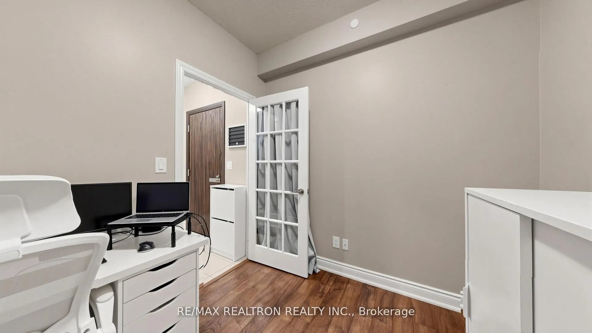 277 South Park Road #203