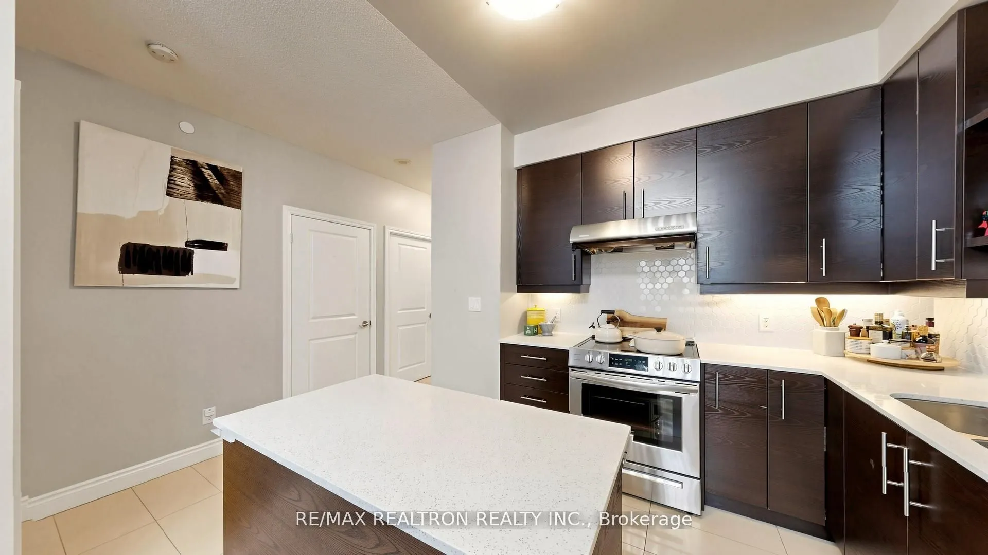277 South Park Road #203