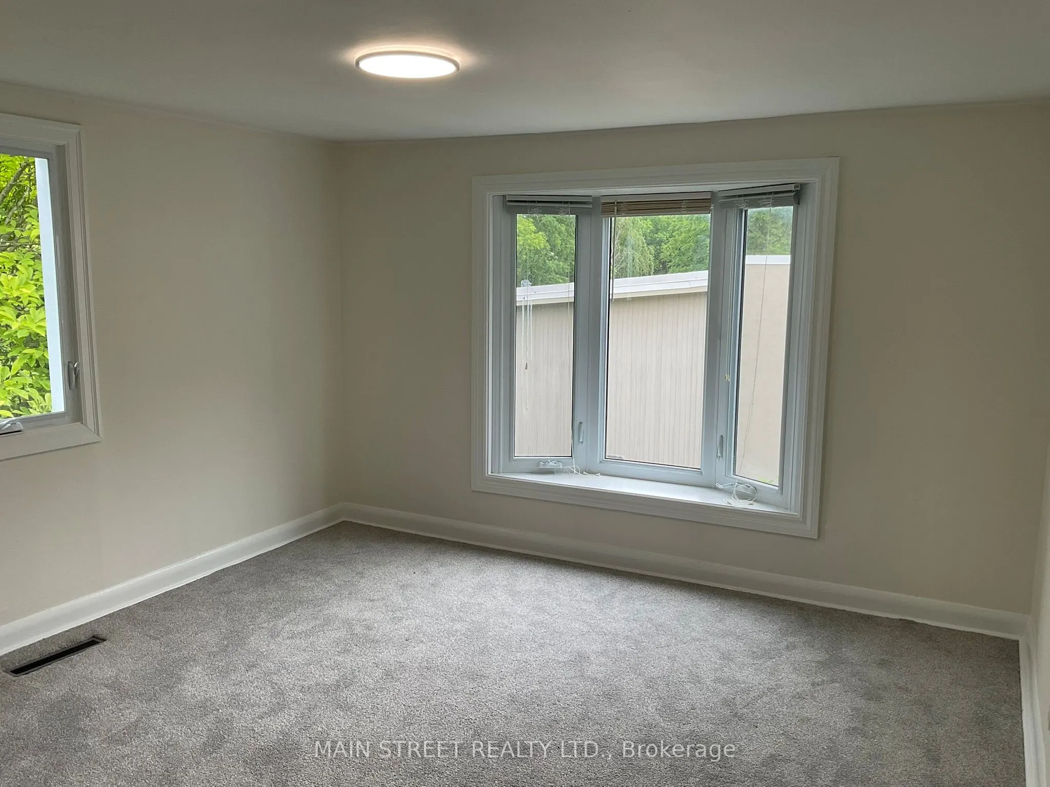 161 CHARLOTTE Street #UPPER