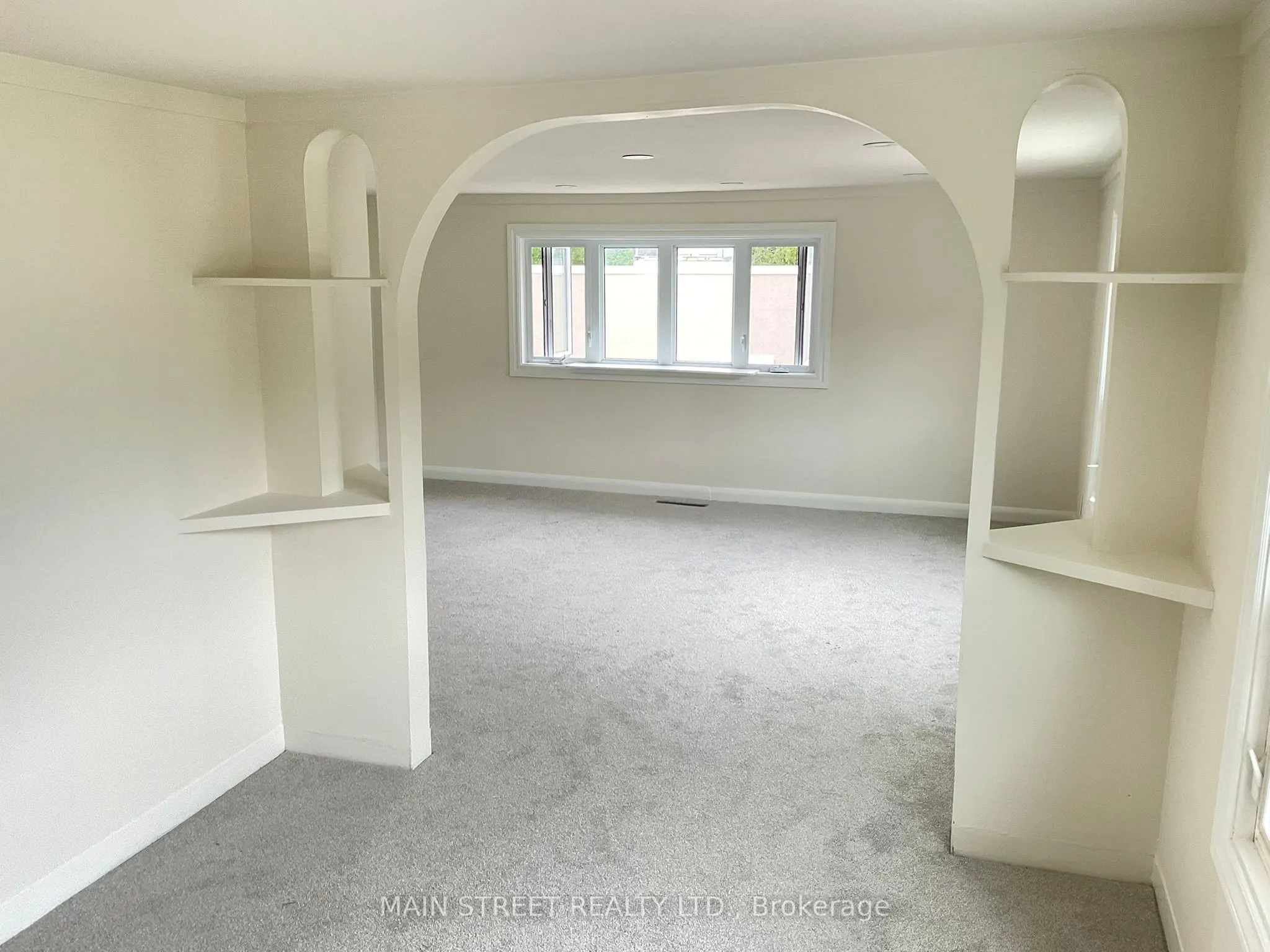 161 CHARLOTTE Street #UPPER