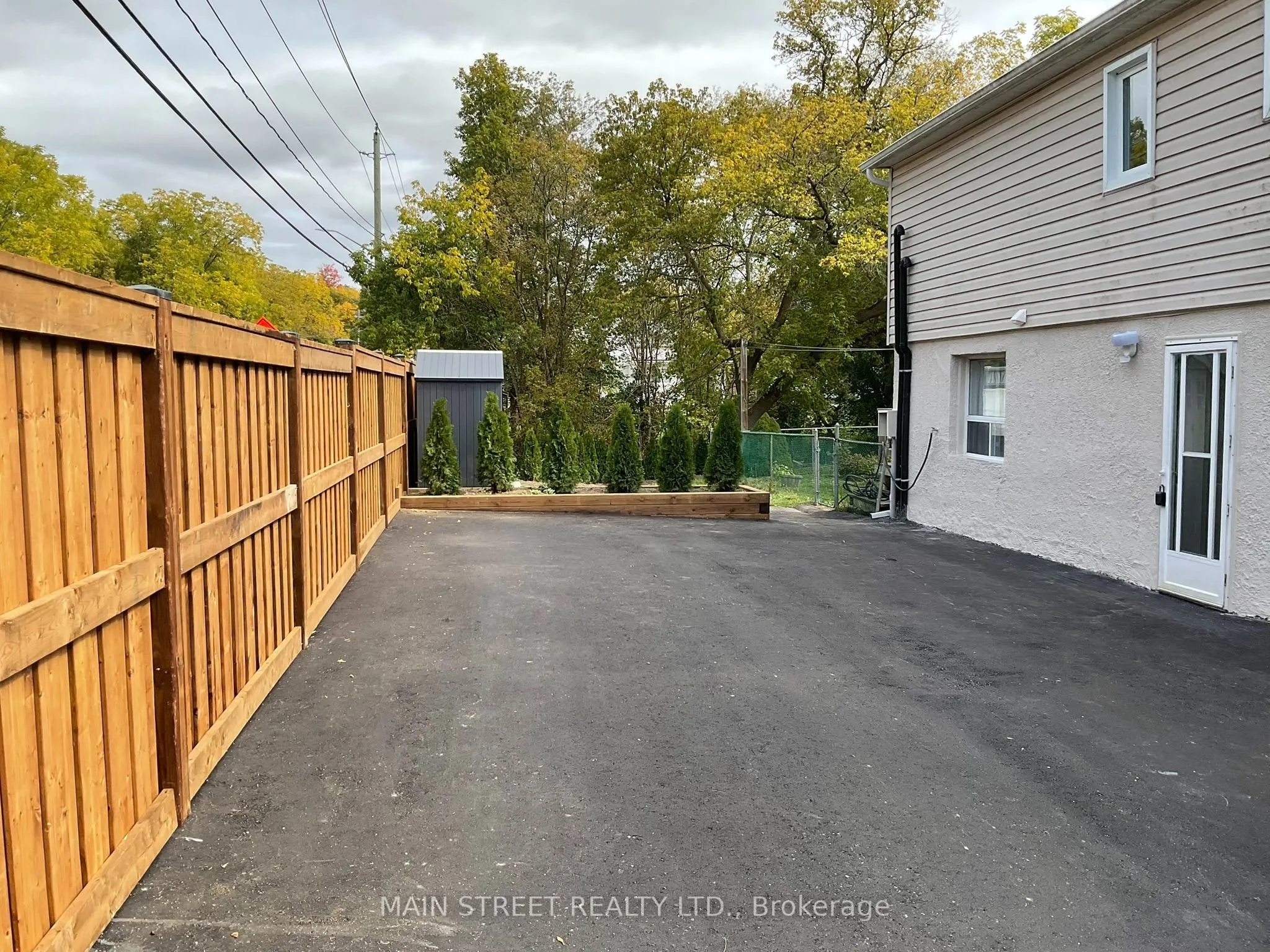 161 CHARLOTTE Street #UPPER
