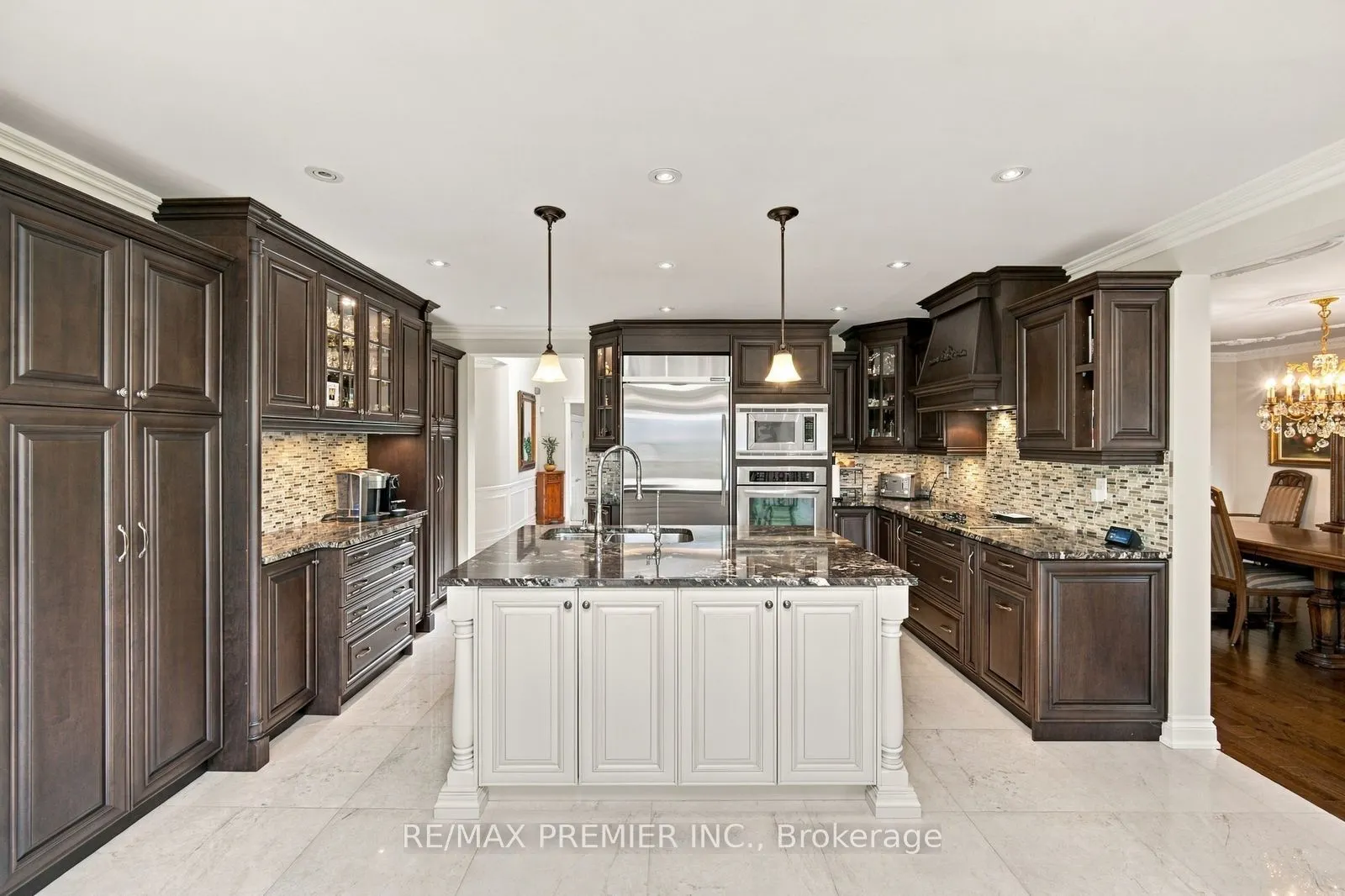 98 Cairnburg Place