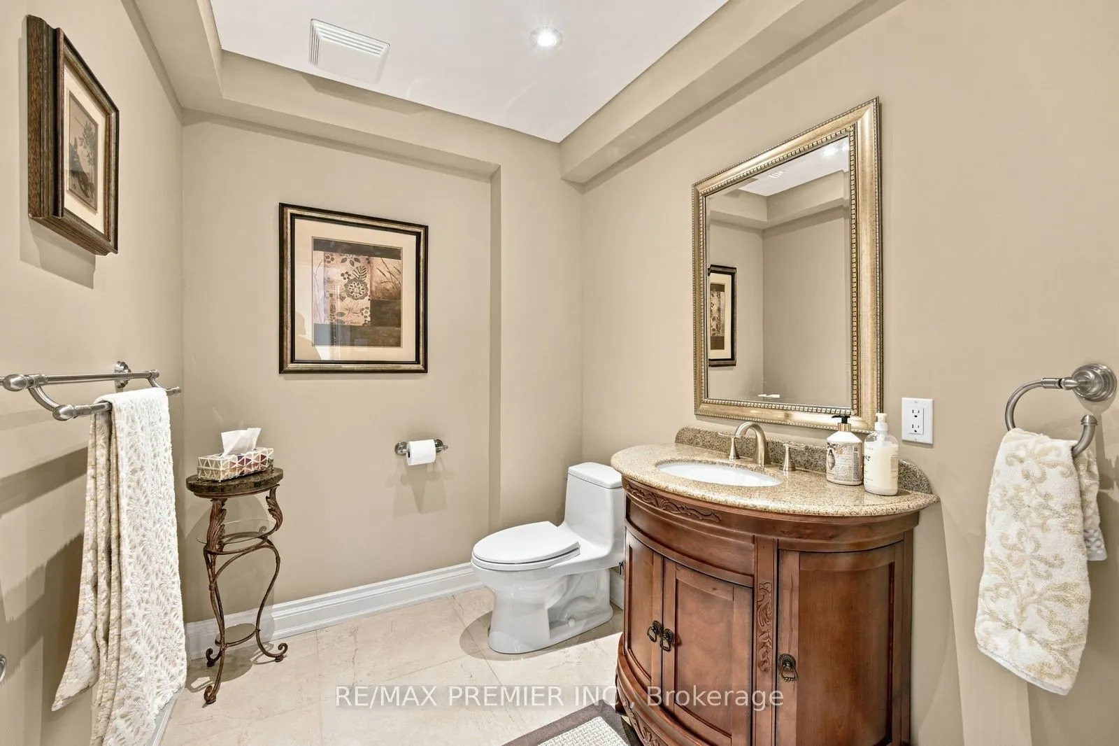 98 Cairnburg Place