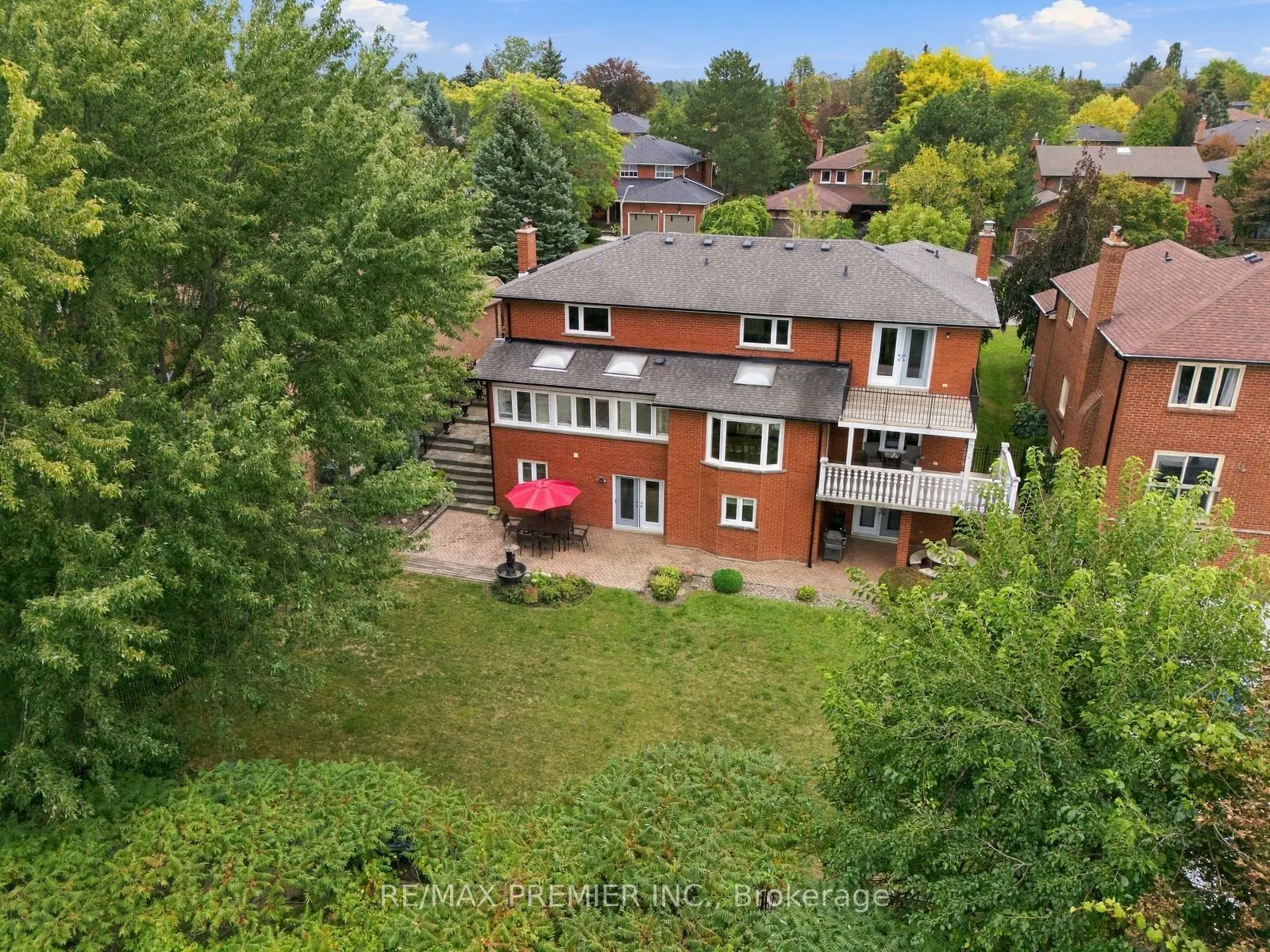 98 Cairnburg Place
