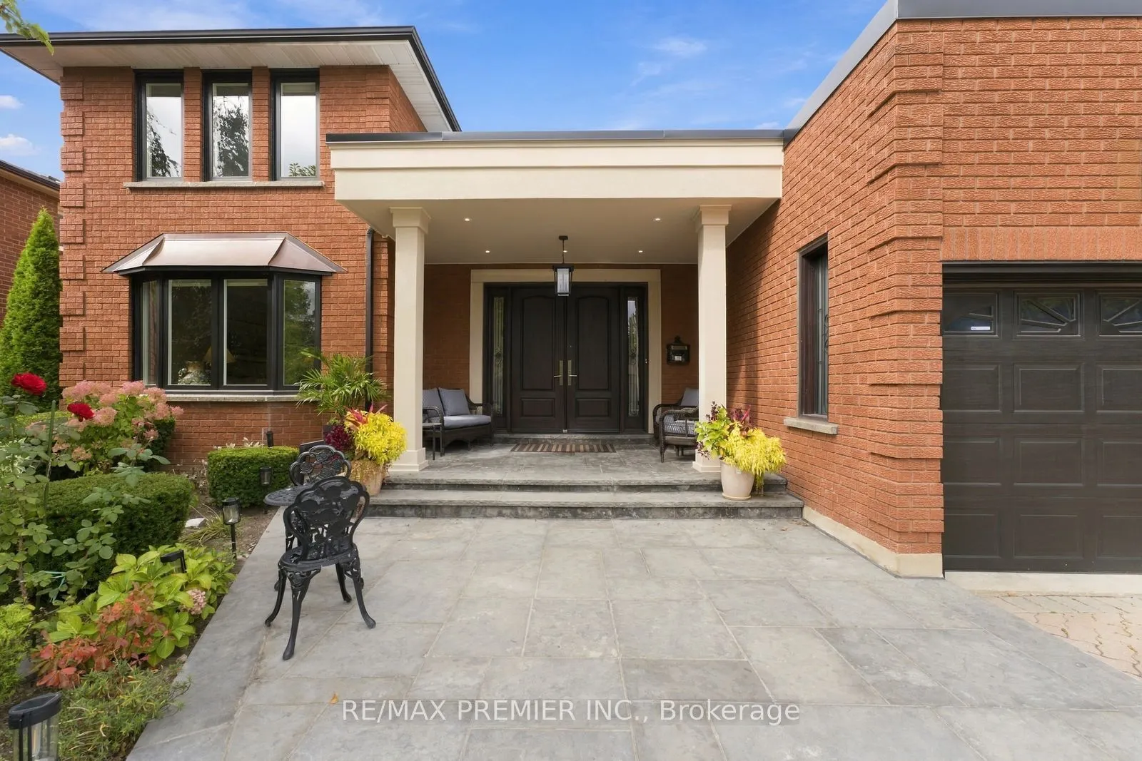 98 Cairnburg Place