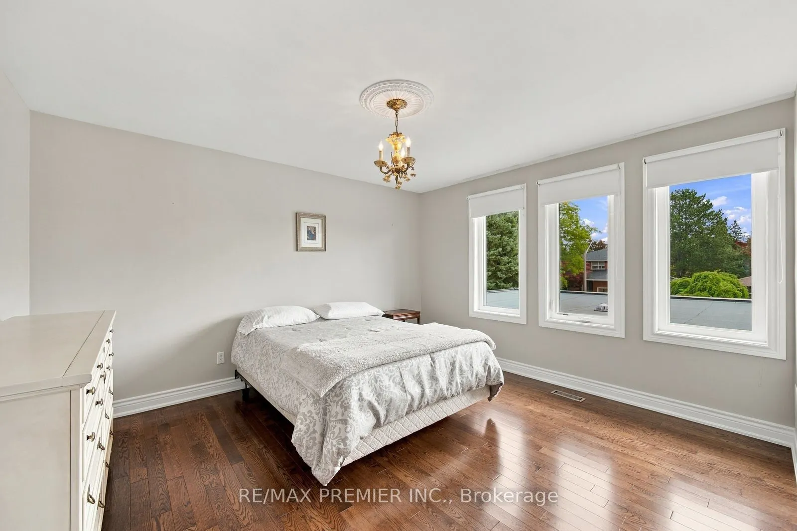 98 Cairnburg Place