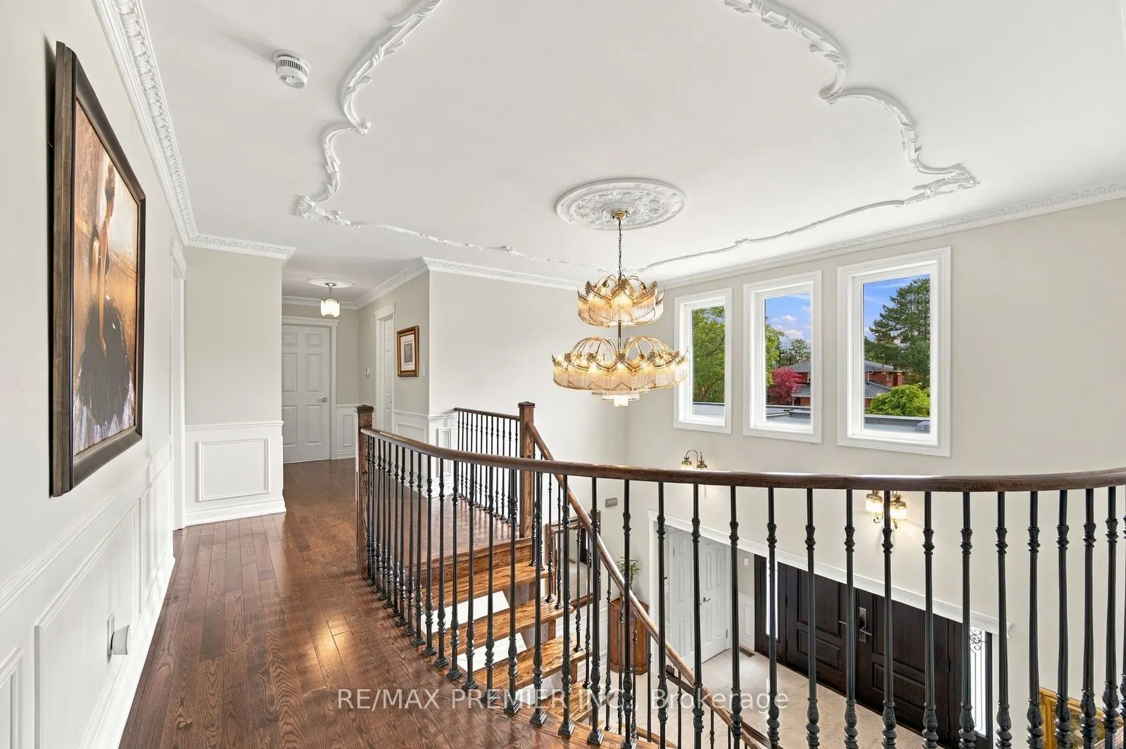 98 Cairnburg Place