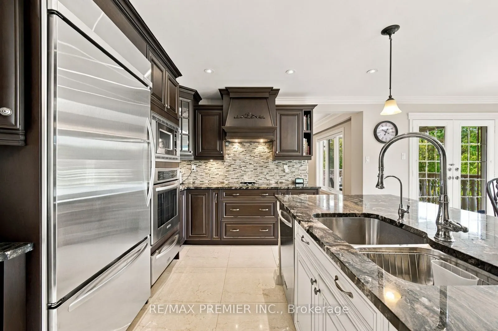 98 Cairnburg Place